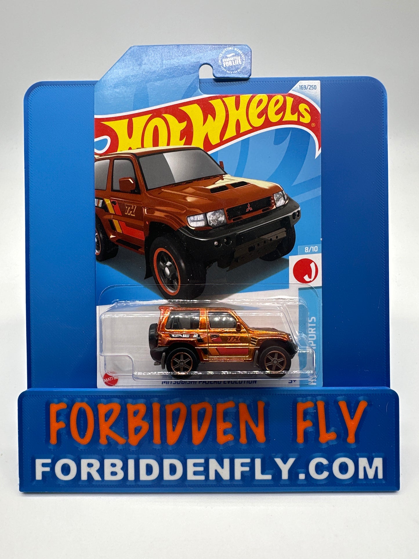 Hot Wheels 2024 J Case Super Treasure Hunt - Mitsubishi Pajero Evolution