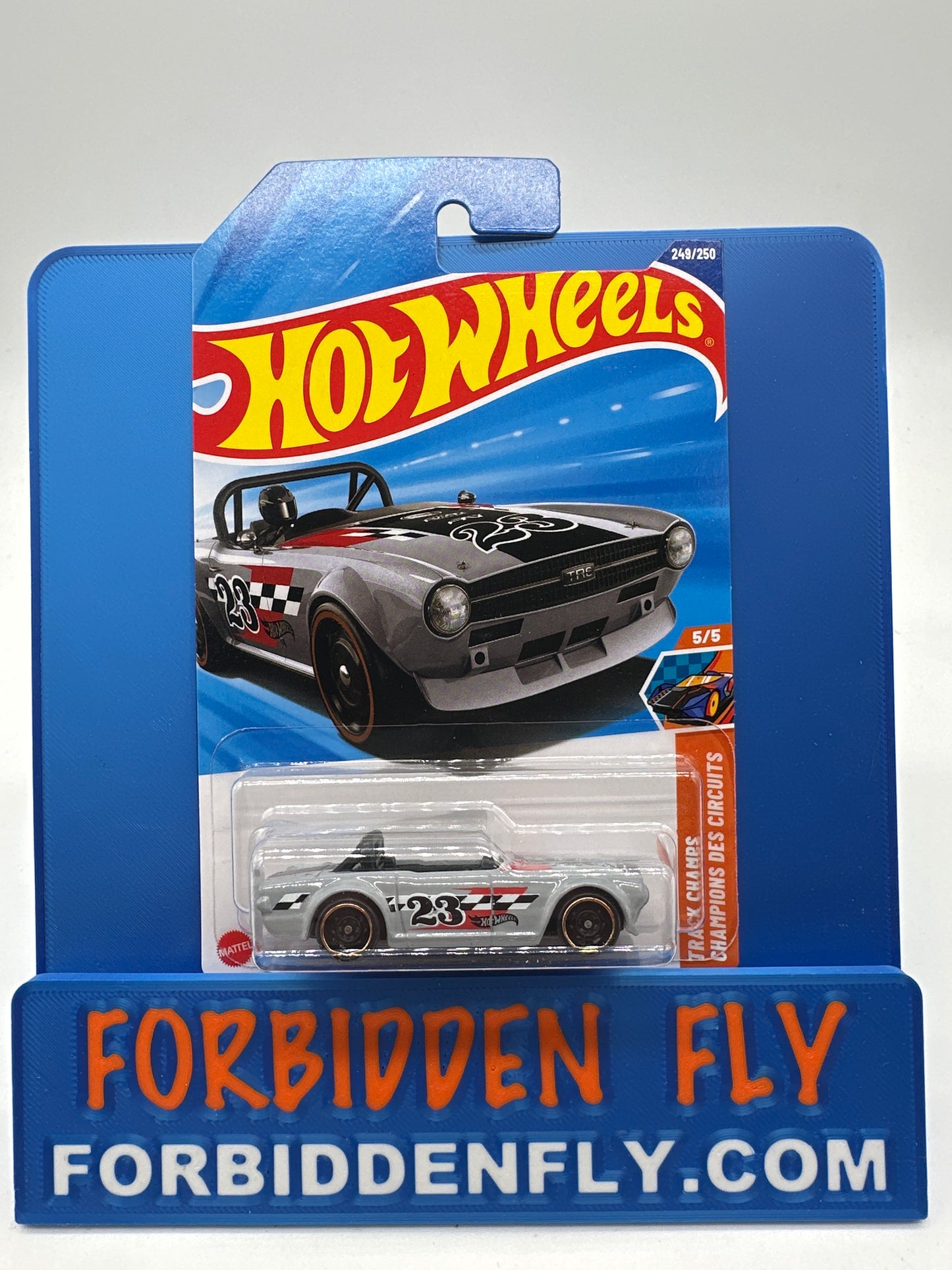 Hot Wheels 2025 International Card Q Case Regular Treasure Hunt - Triumph TR6