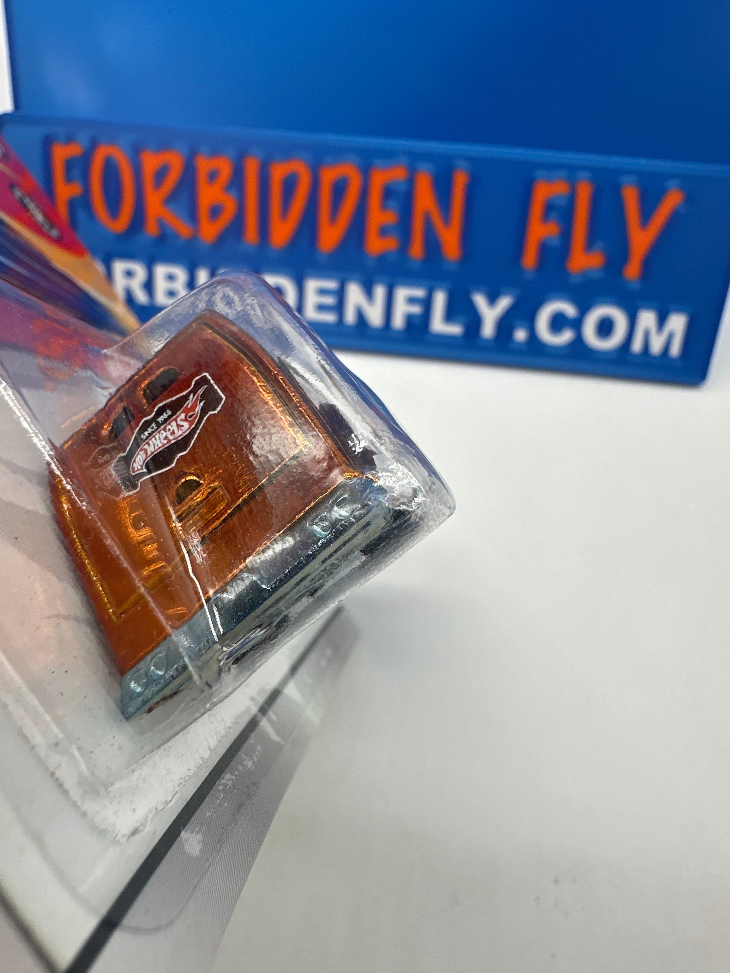 Hot Wheels Classics CHASE - Series 5 #19 of 30 - Orange Deco Delivery