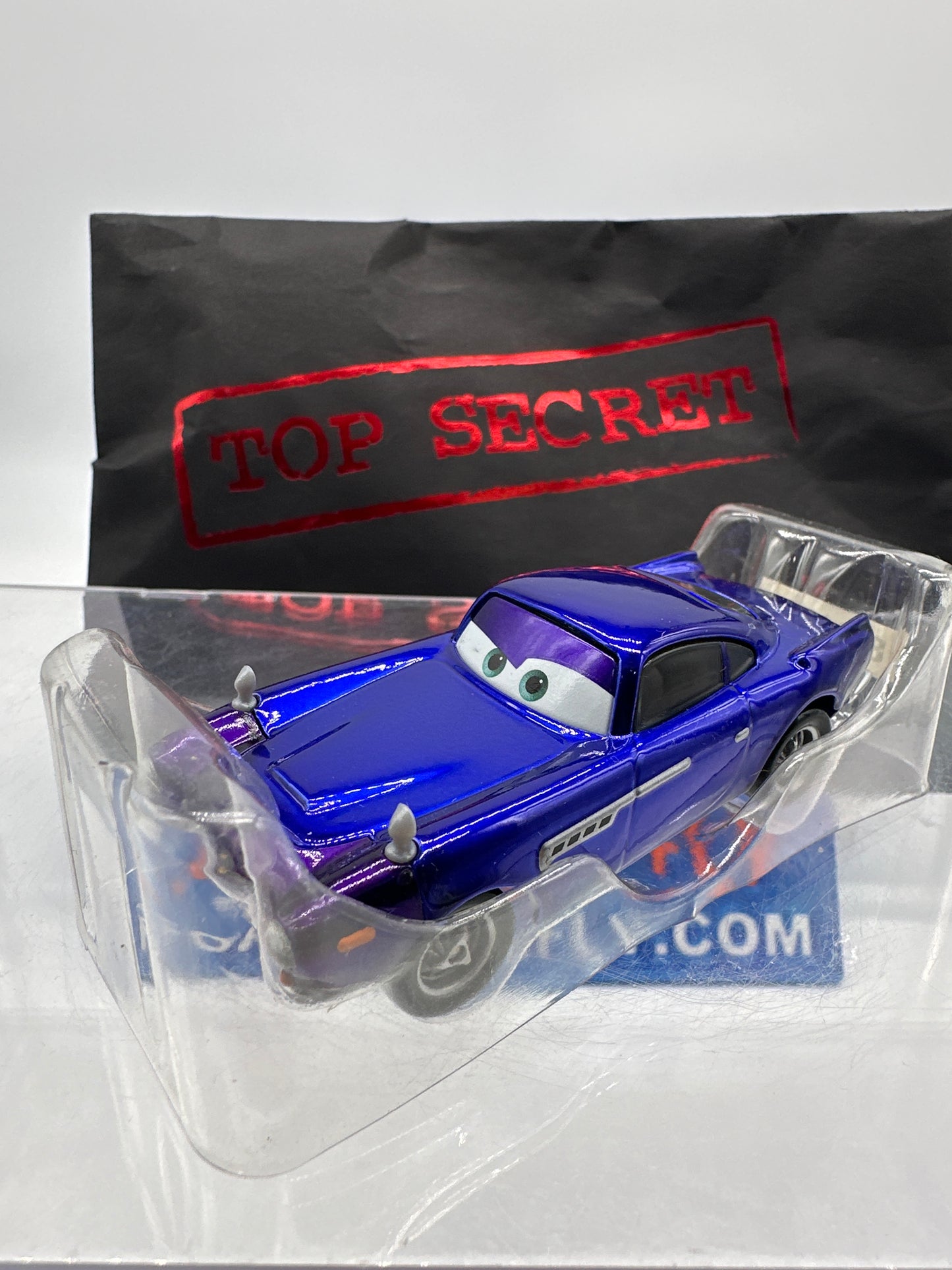 Disney Pixar Cars 2 Movie - D23 Expo Release - Top Sercret Blu-Ray Metallic Ransburg Finn McMissile