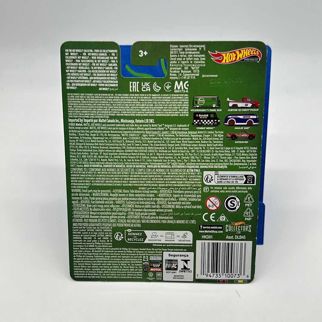 Hot Wheels Premium - Pop Culture Entertainment 2023 Mix U #1/5 - Castrol Oil Volkswagen VW T1 Panel Bus