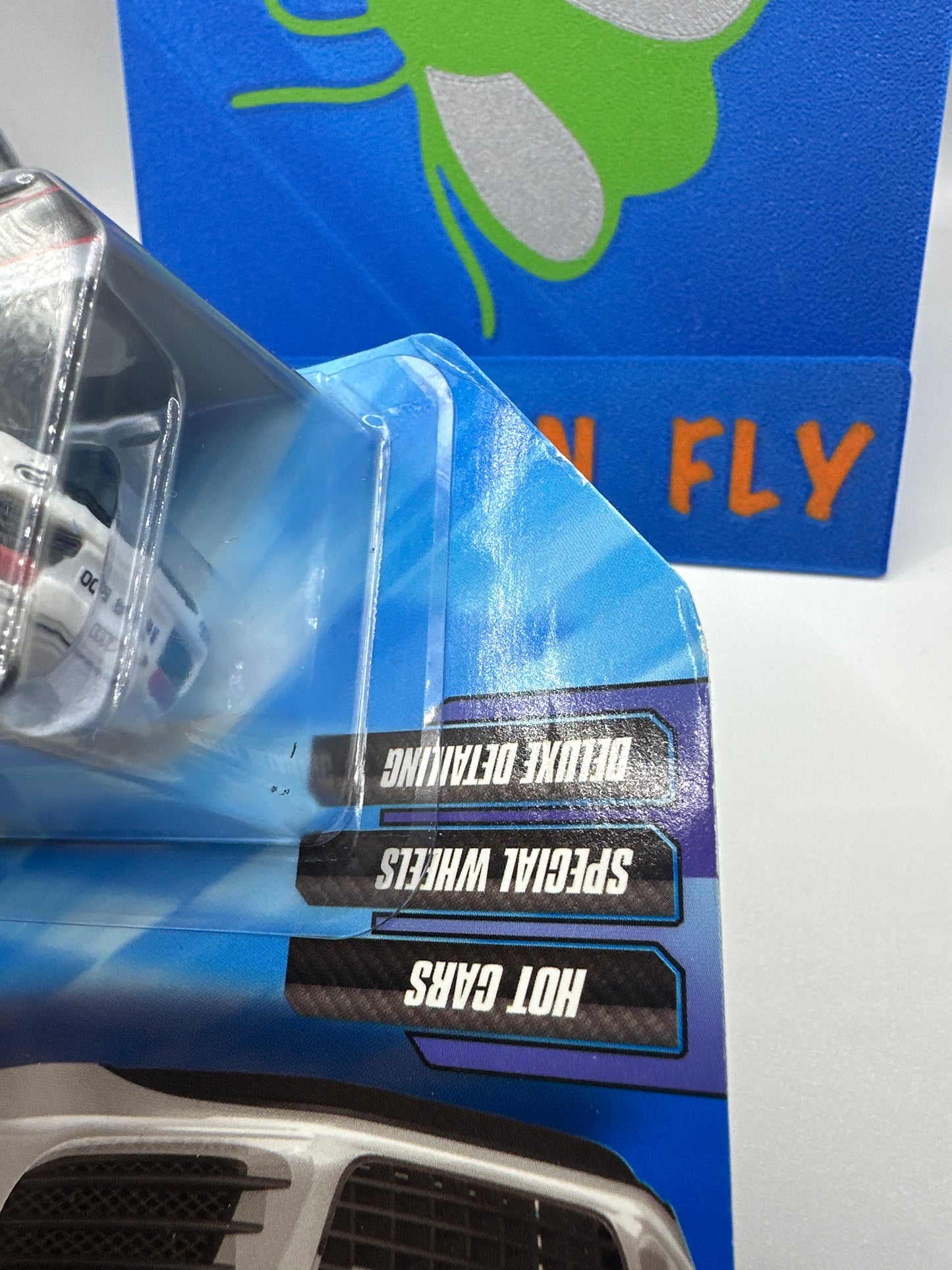 Hot Wheels Premium 2012 Speed Machines Series Single - White Audi R8