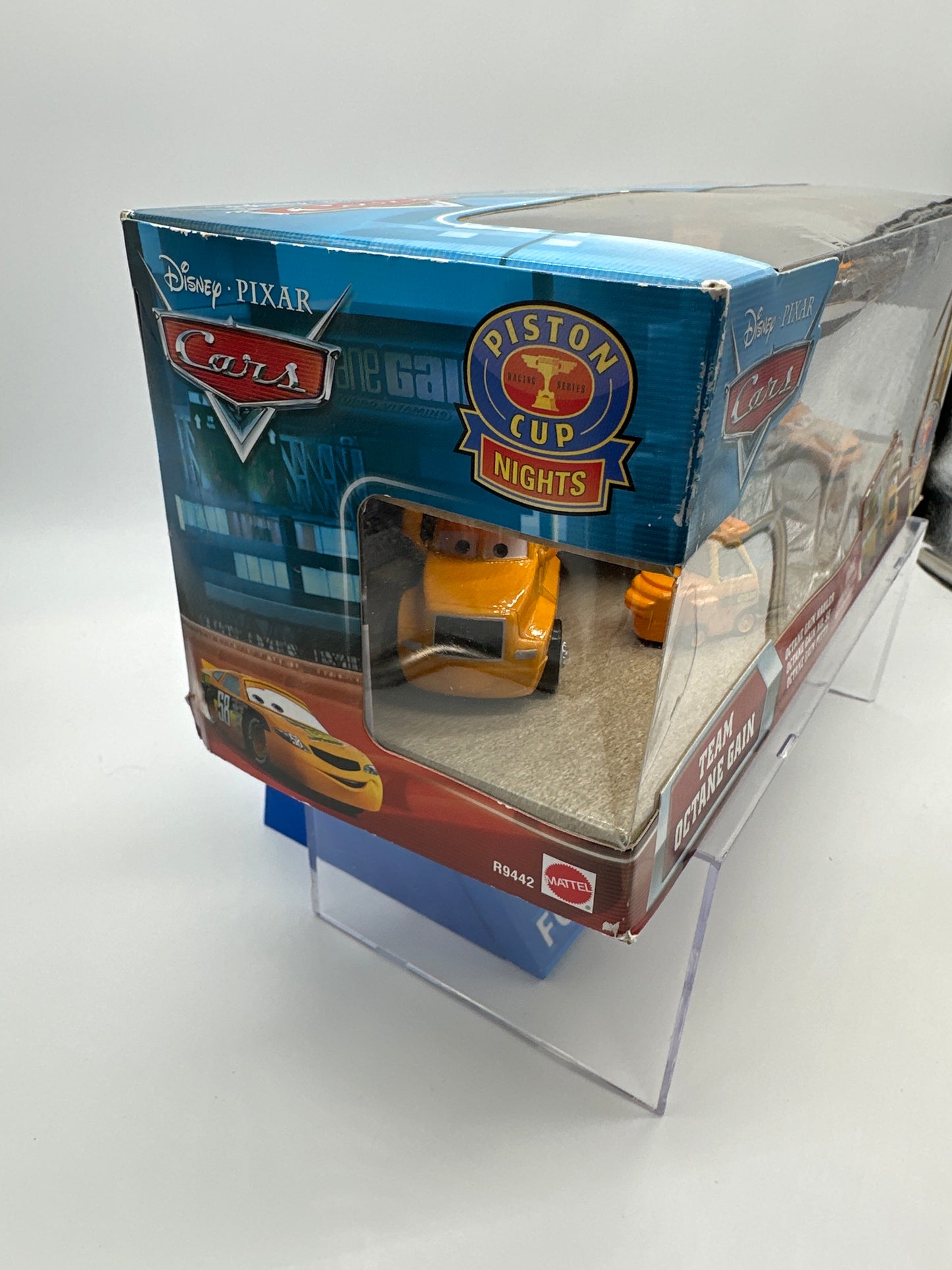 Disney Pixar Cars Movie - Piston Cup Nights - Team Octane Gain Hauler, Racer, and Pitty Multipack Set