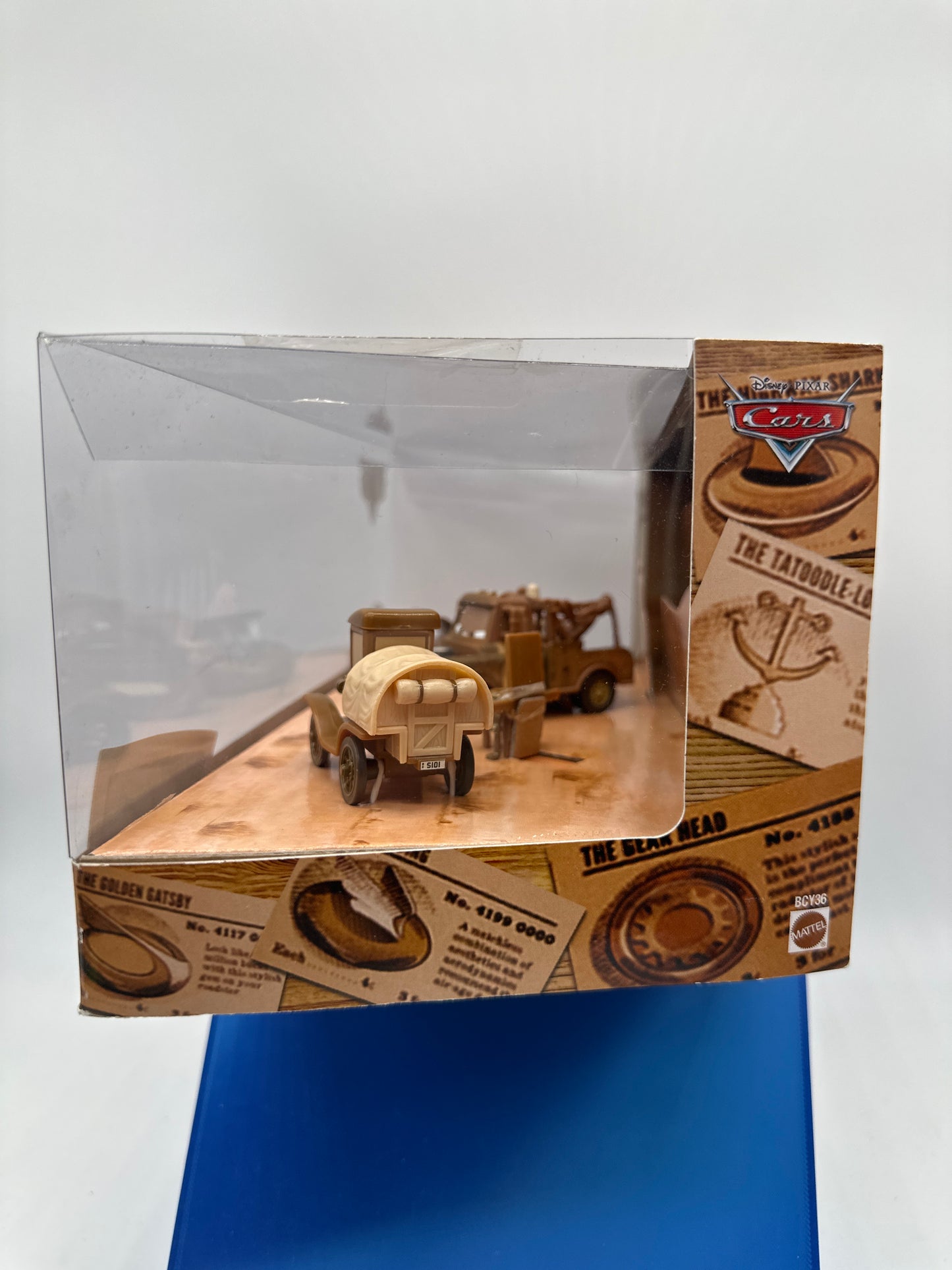 Disney Pixar Cars Movie - Cars Land Exclusive - 1st Anniversary Gift Pack - Radiator Springs Beginnings Gift Pack - Time Travel Mater - Lightning McQueen, Mater And Stanley