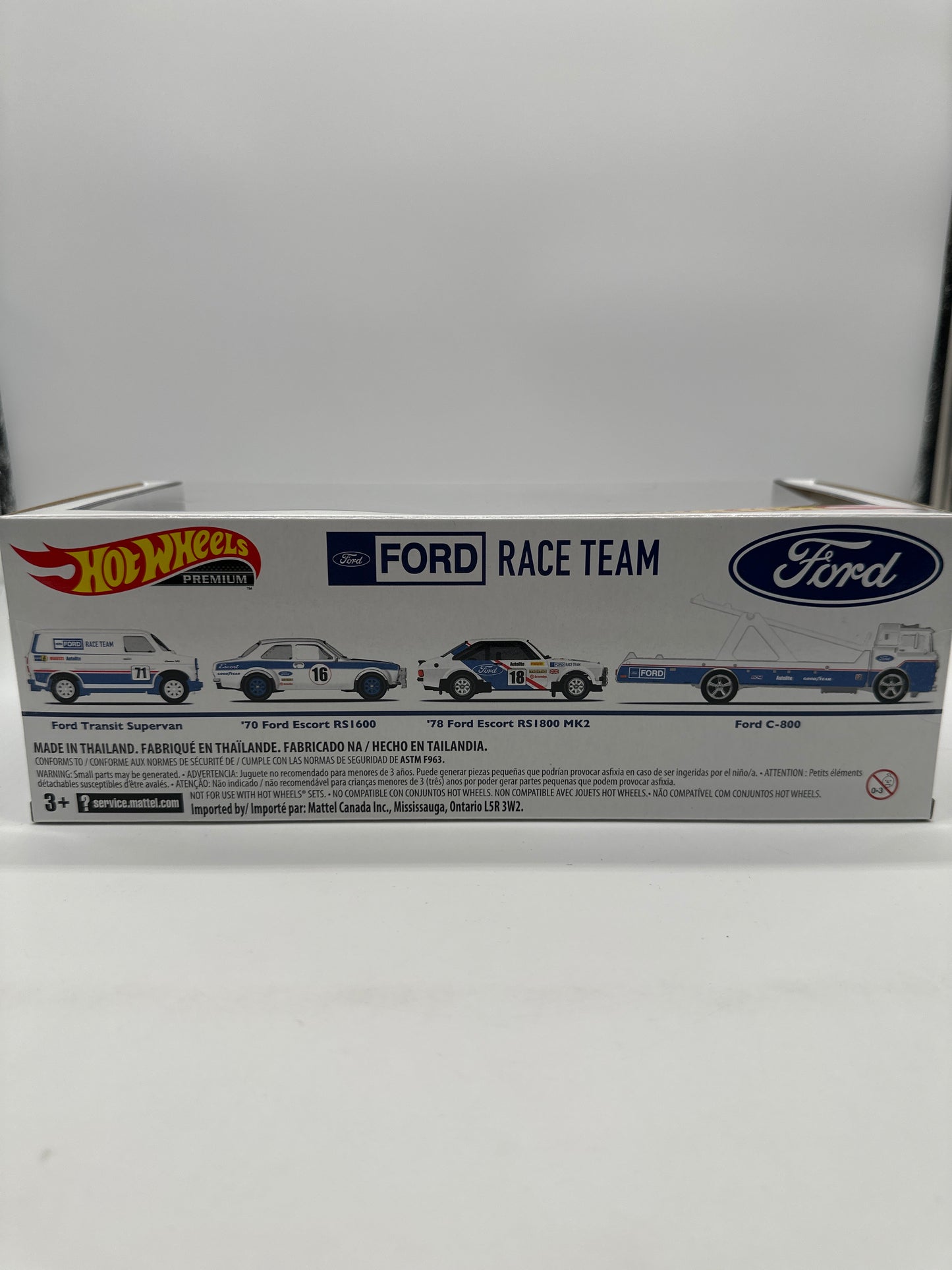 Hot Wheels - Ford Race Team Premium Boxed Diorama Set