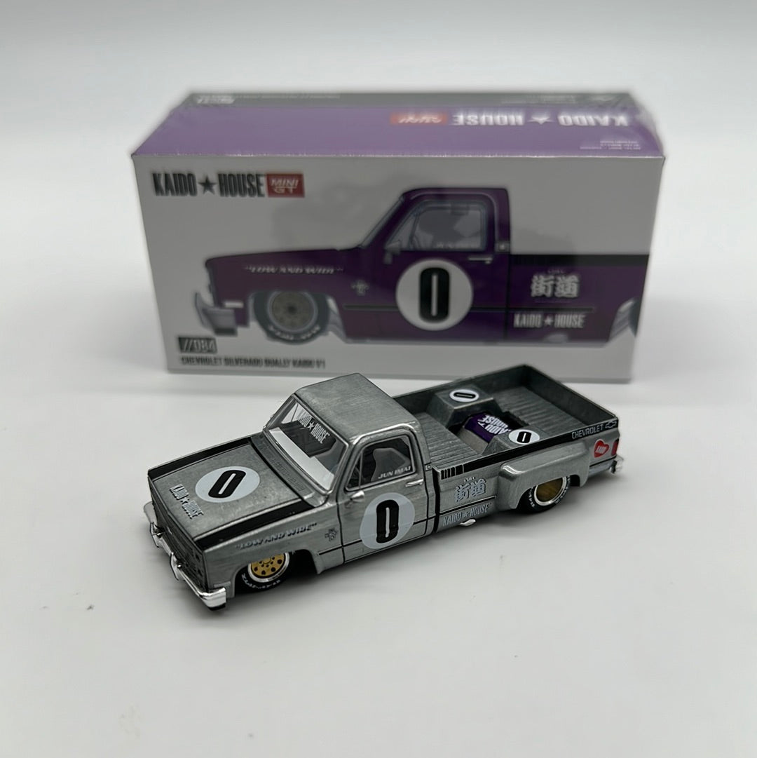 Kaido House (x MiniGT) - Raw Chase Release #084 - Chevrolet Silverado Dually Kaido V1