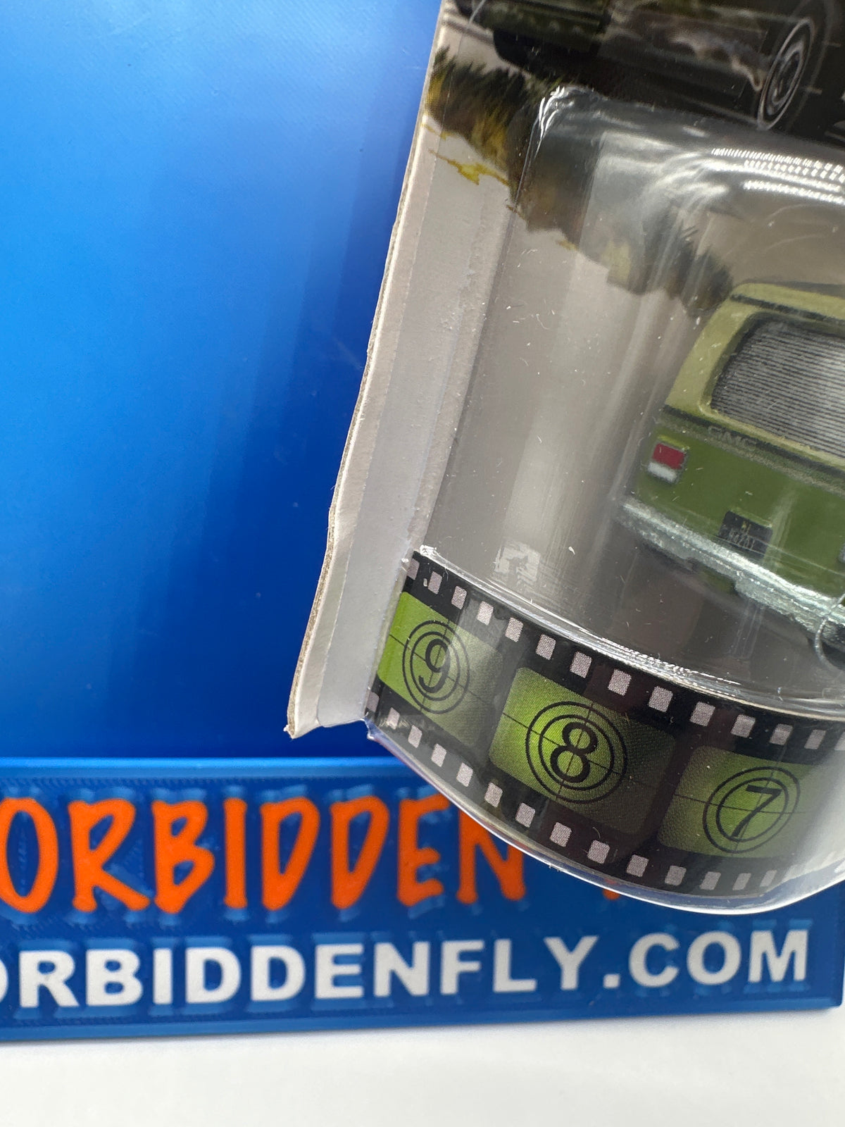 Hot Wheels 2014 Retro Entertainment Premium Single - Stripes - GMC Motorhome (Movie Reel Packaging)