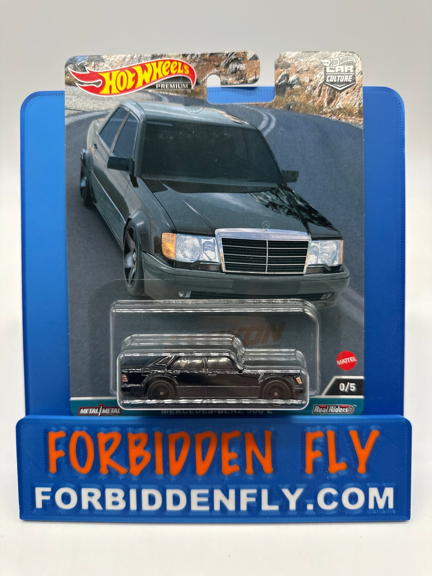Hot Wheels Car Culture Premium - 2023 Canyon Warriors Series Single - #0/5 Chase - Mercedes-Benz 500 E