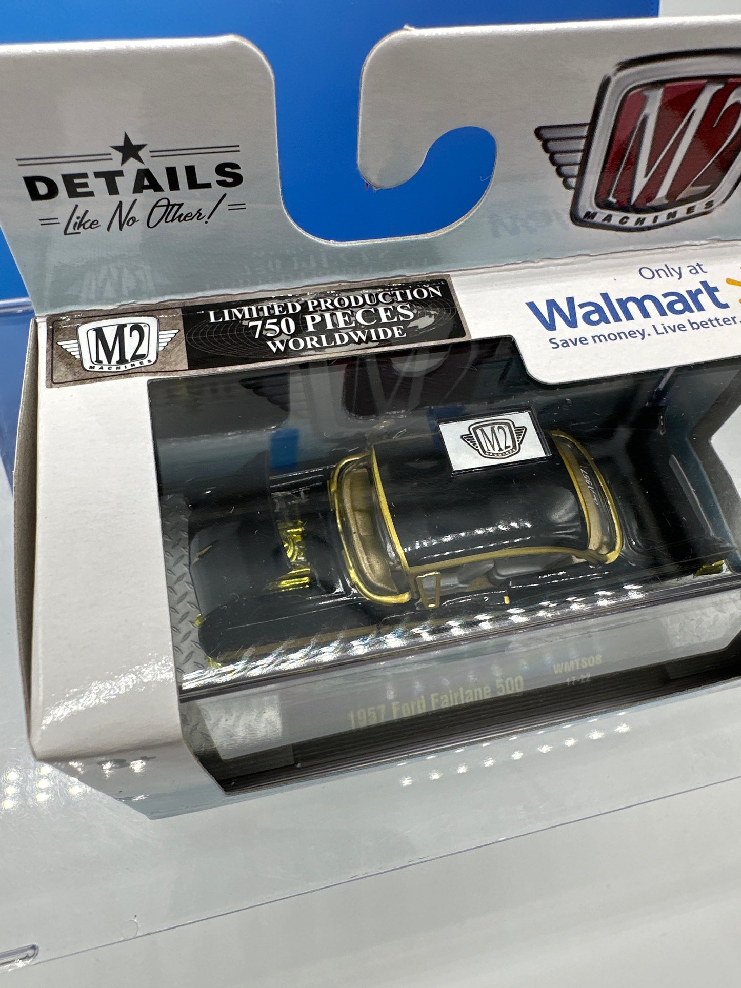 M2 Machines Acrylic Boxed Car - Class Of 1957 Series WMTS08 - 1957 Ford Fairlane 500 - Chase