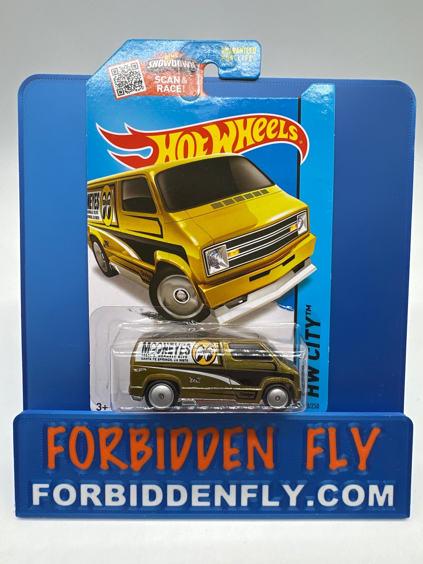Hot Wheels Super Treasure Hunt - 2015 - Custom ‘77 Dodge Van Mooneyes