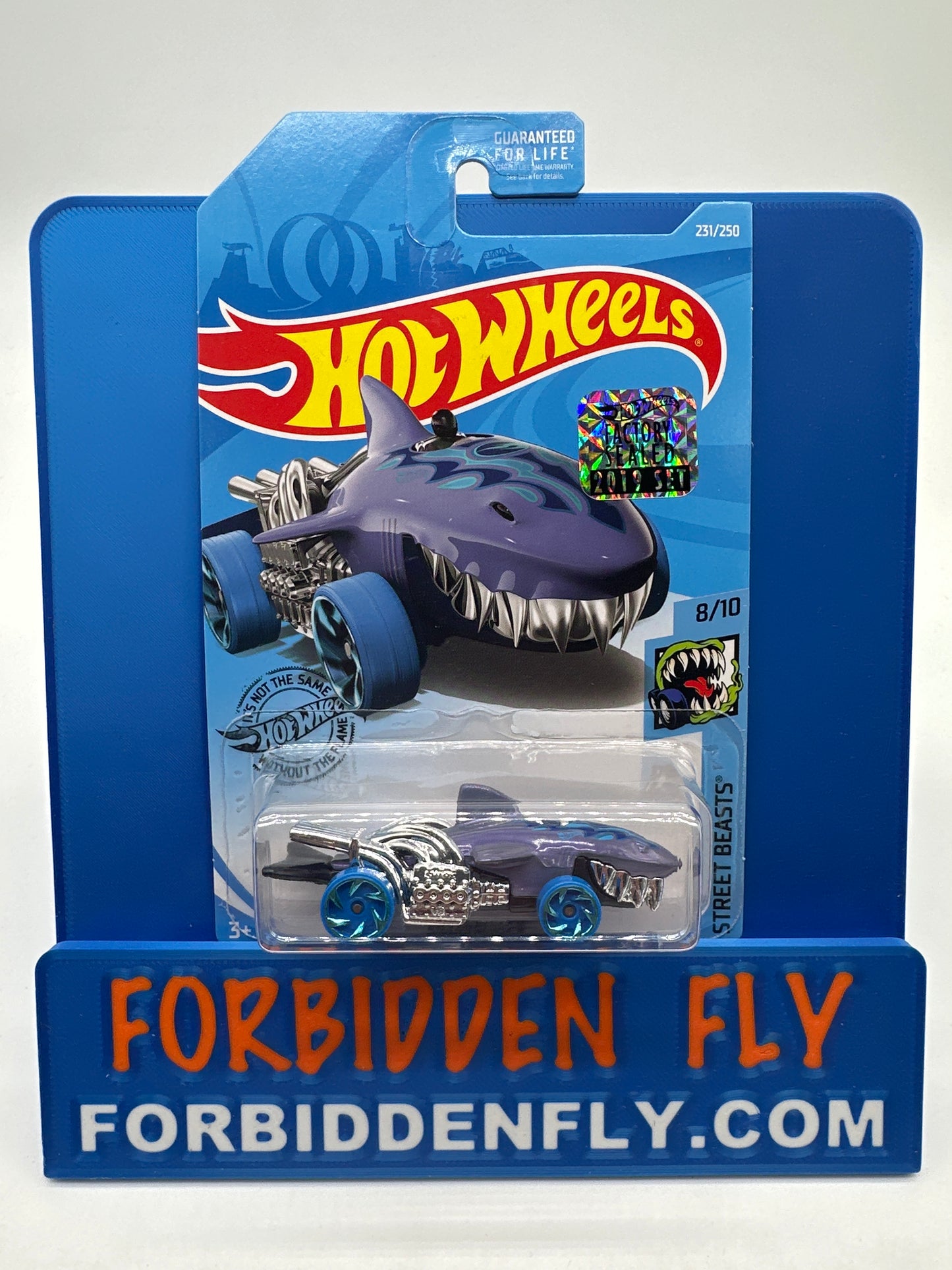 Hot Wheels 2019 Factory Stickered Regular Treasure Hunt - Sharkruiser