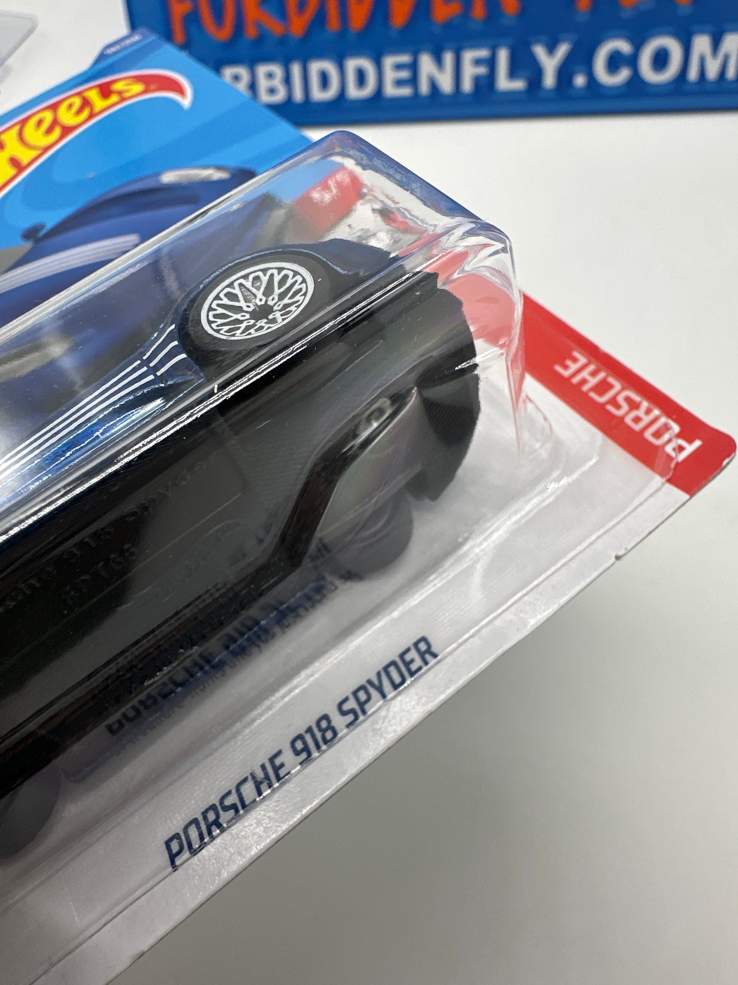 Hot Wheels Super Treasure Hunt - 2020 D Case - Porsche 918 Spyder