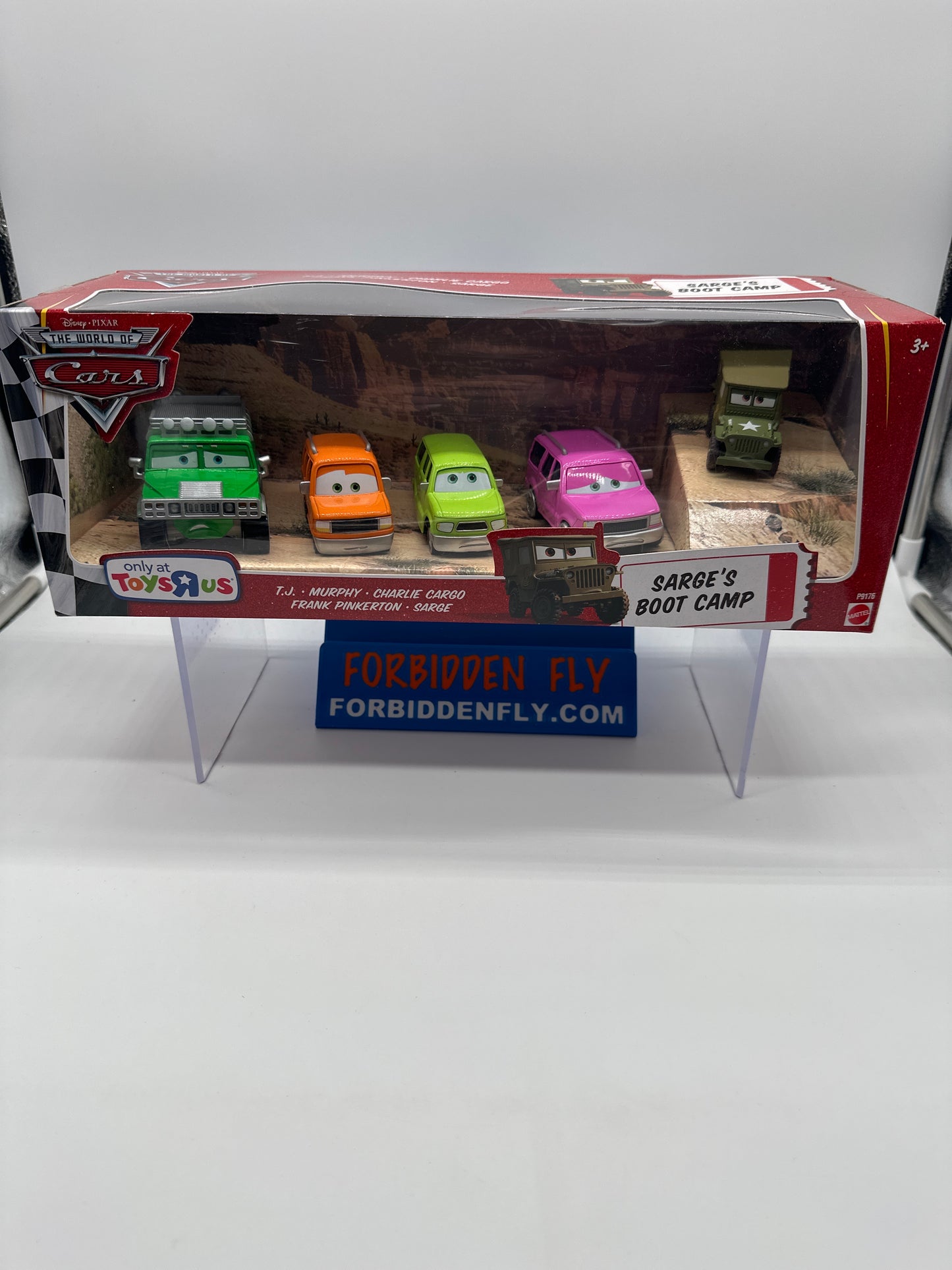 Disney Pixar Cars Movie - Toys R Us Exclusive - Sarge’s Boot Camp 5 Car Pack Set