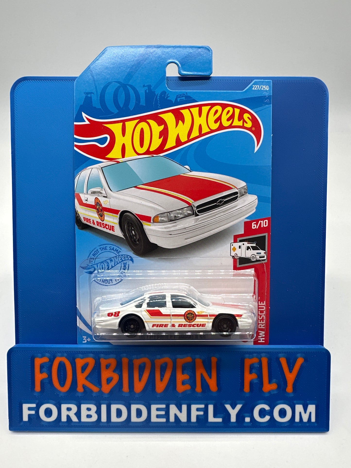 Hot Wheels Mainline - 2021 HW Rescue - ‘96 Chevrolet Impala SS - White