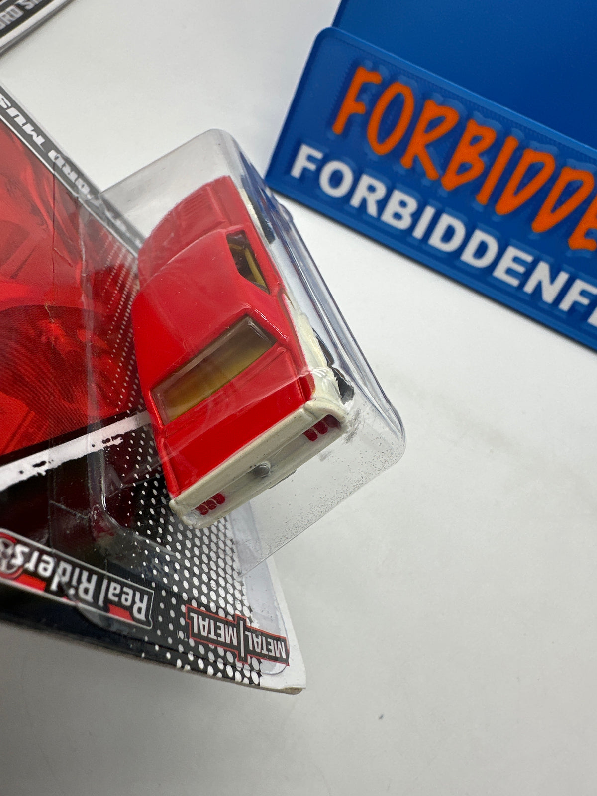 Hot Wheels Premium - HW Garage Series (Ford) - White & Red Custom ‘67 Ford Mustang Coupe (#14/20)