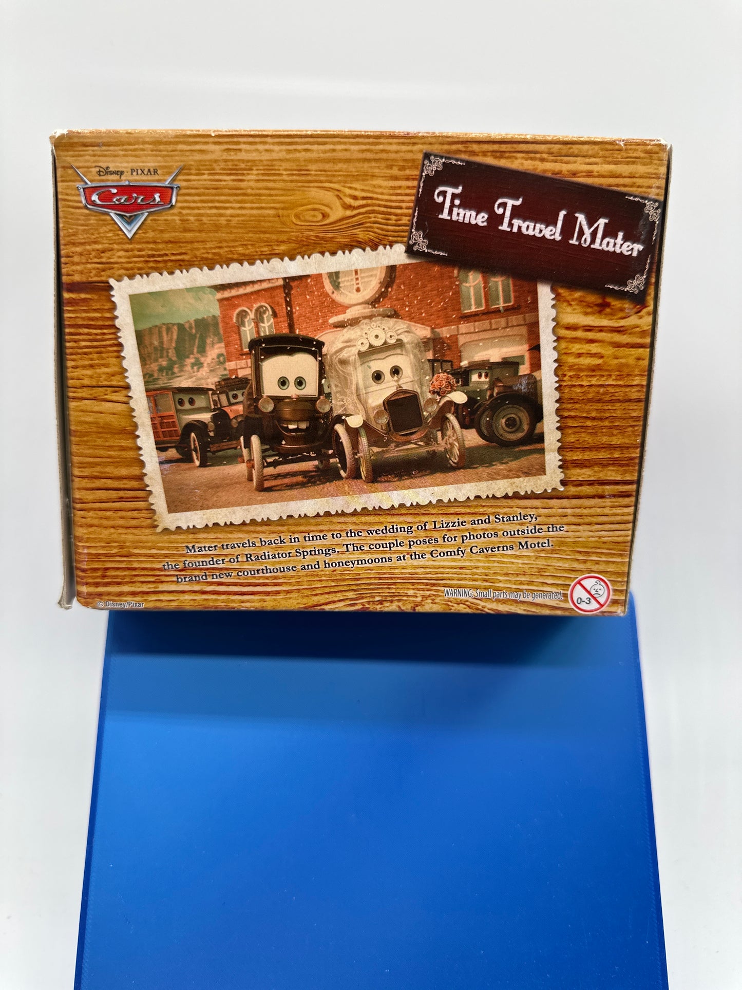 Disney Pixar Cars Movie - Cars Land Exclusive - 1st Anniversary Wedding Day Gift Pack - Time Travel Mater - Stanley And Lizzie