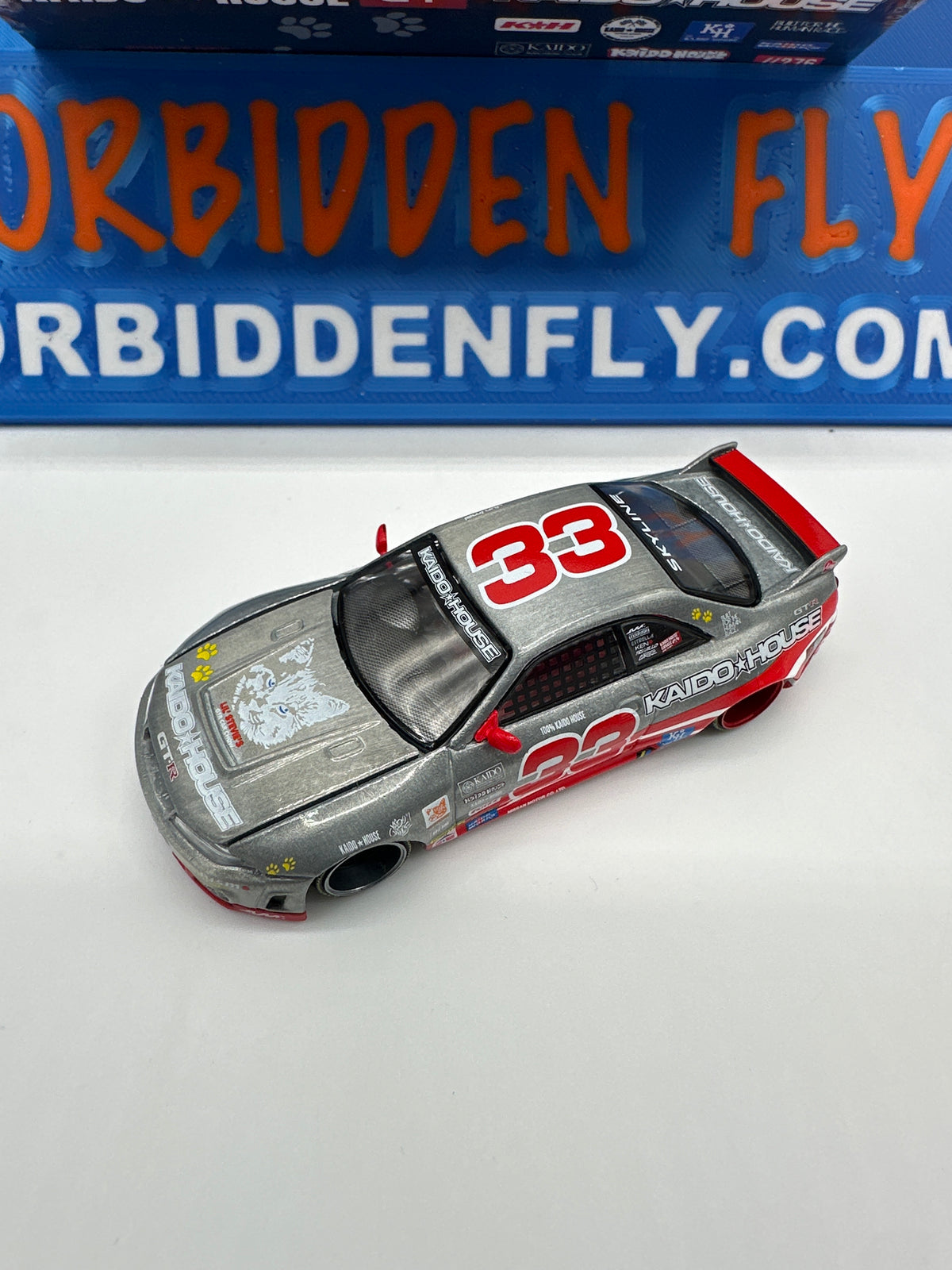 Kaido House (x MiniGT) - Raw Chase #276 - Nissan Skyline GT-R (R33) - Black Kaido Cat