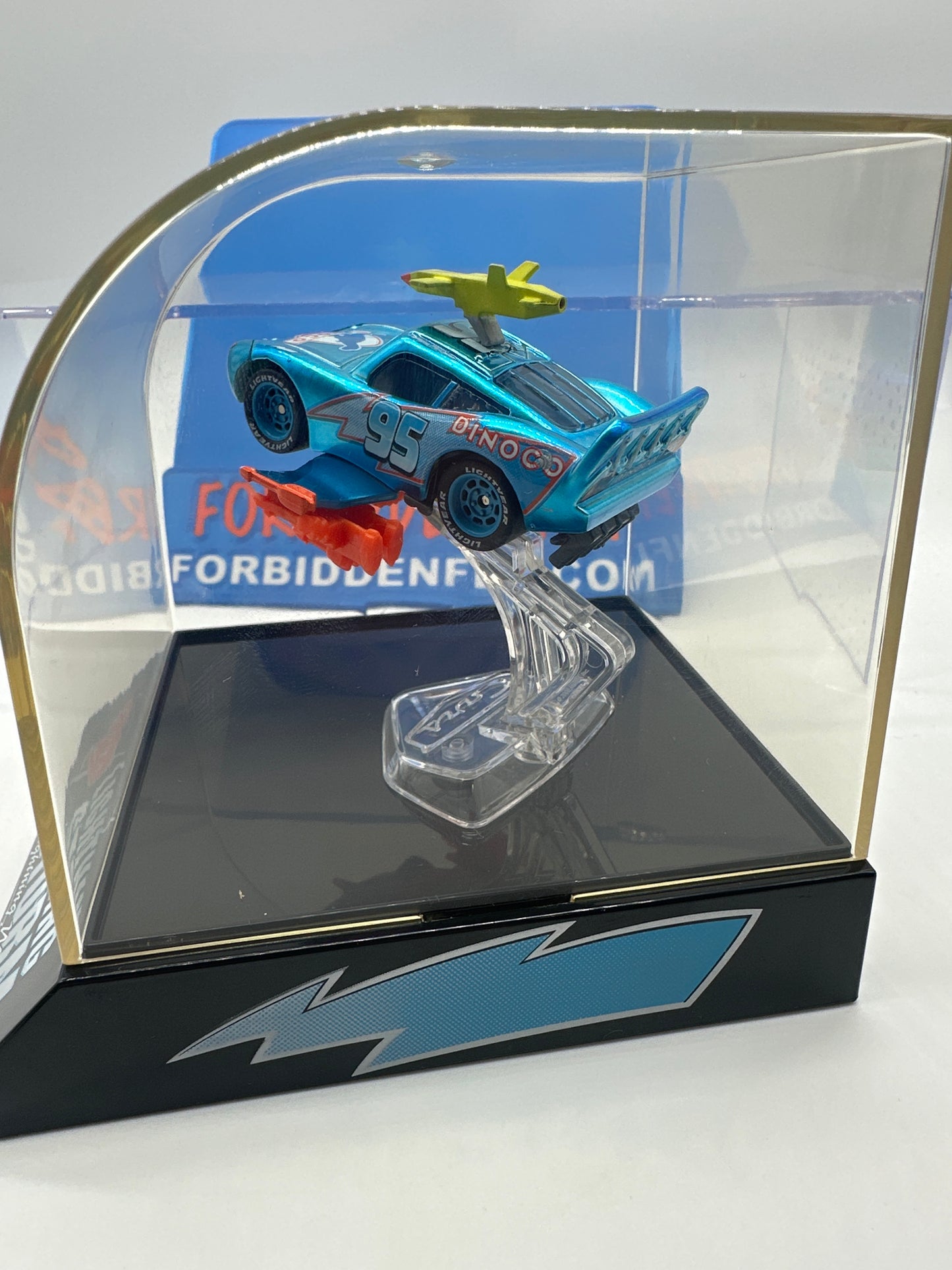 Disney Pixar Cars Movie - 2008 SDCC Comic Con Exclusive - Metallic Lightning Storm Lightning McQueen w/ Display