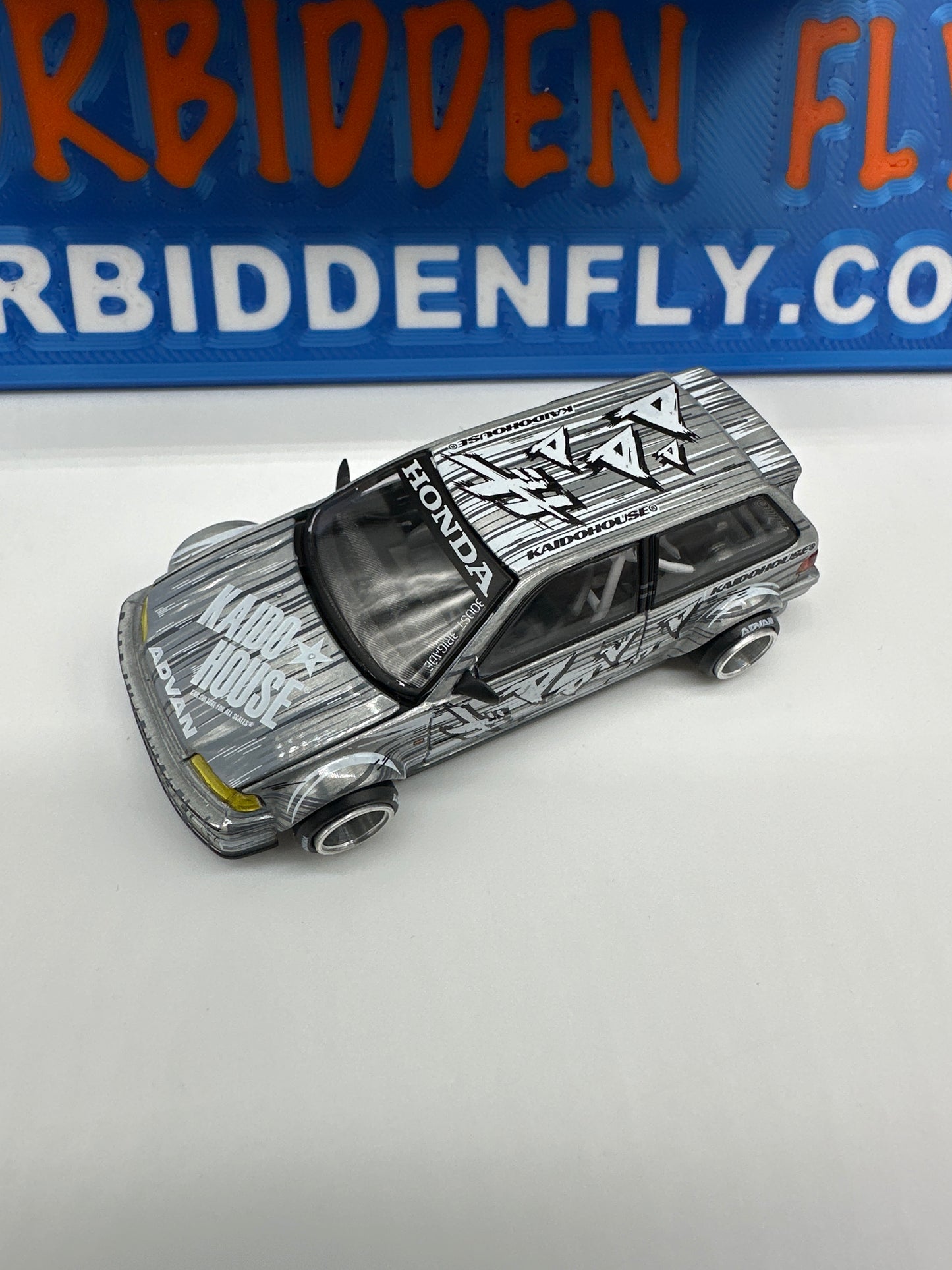 Kaido House (x MiniGT) - Raw Chase #260 - KHMG260 Honda Civic (EF) Manga V1