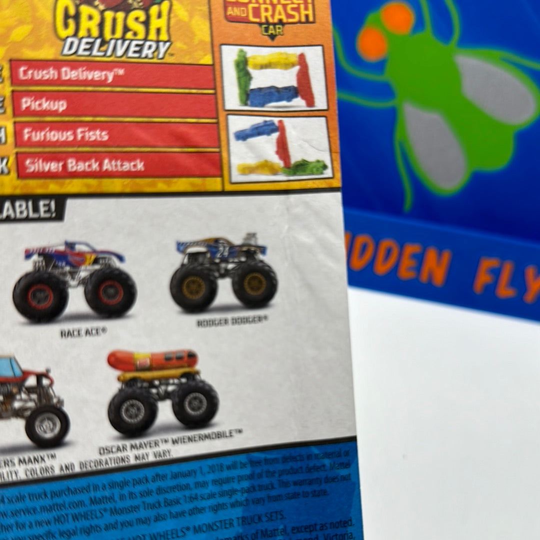 Hot Wheels Monster Trucks - w/ Connect and Crash Car - Crush Delivery