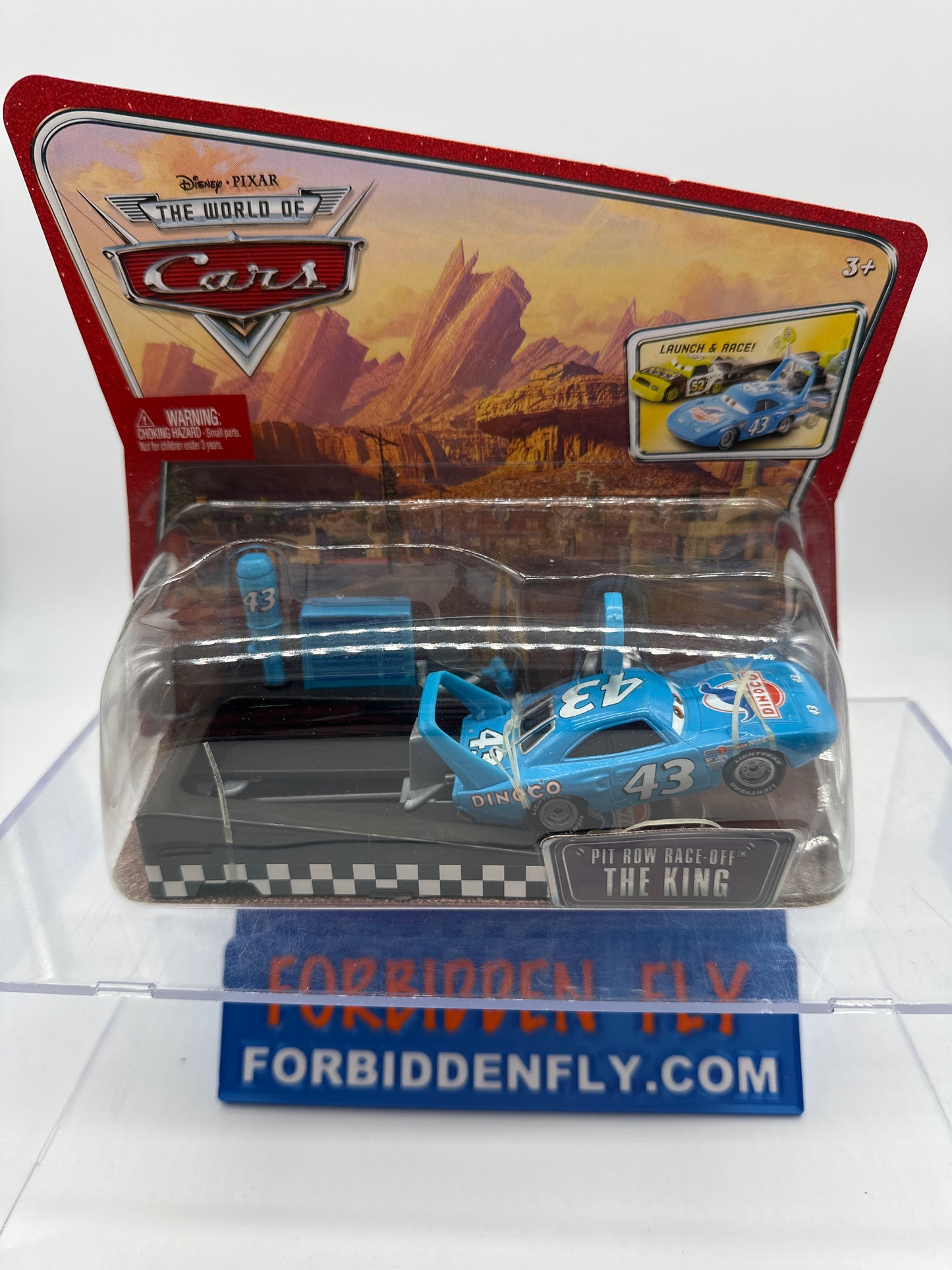 Disney Pixar Cars Movie - World of Cars Launcher and Vehicle Set - Pit Row Race Off The King