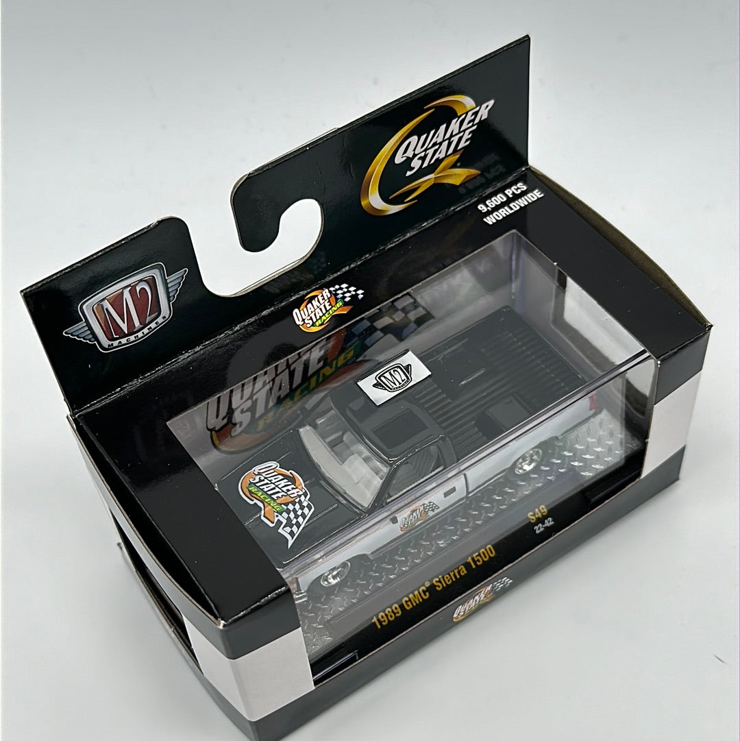 M2 Machines Acrylic Boxed Car - S49 - Quaker State 1989 GMC Sierra 1500