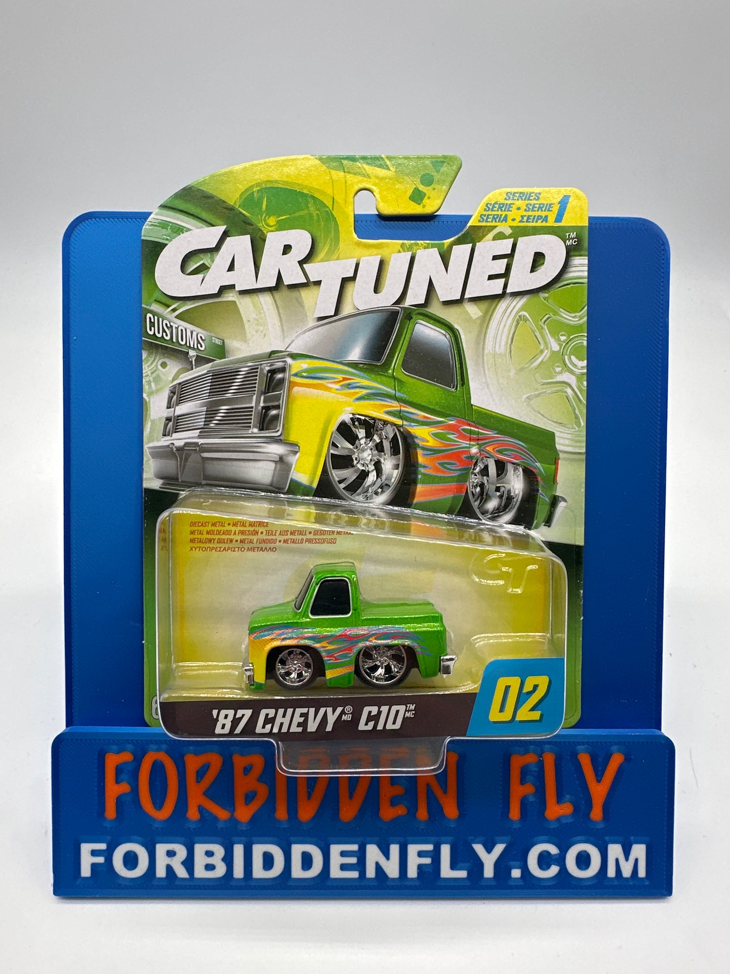 CarTuned - Hobby Exclusive - Series 1 - #2 - Green ‘87 C10