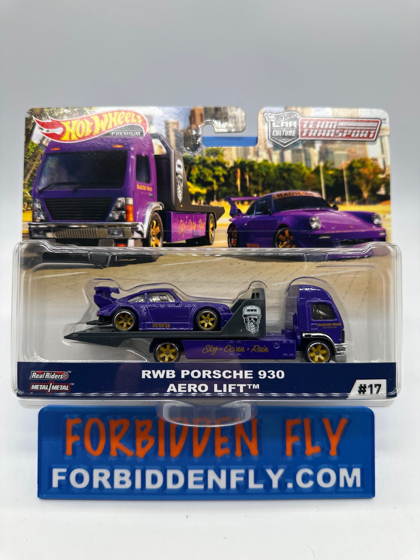 Hot Wheels Car Culture Team Transport - #17 RWB Porsche 930 & Aero Lift