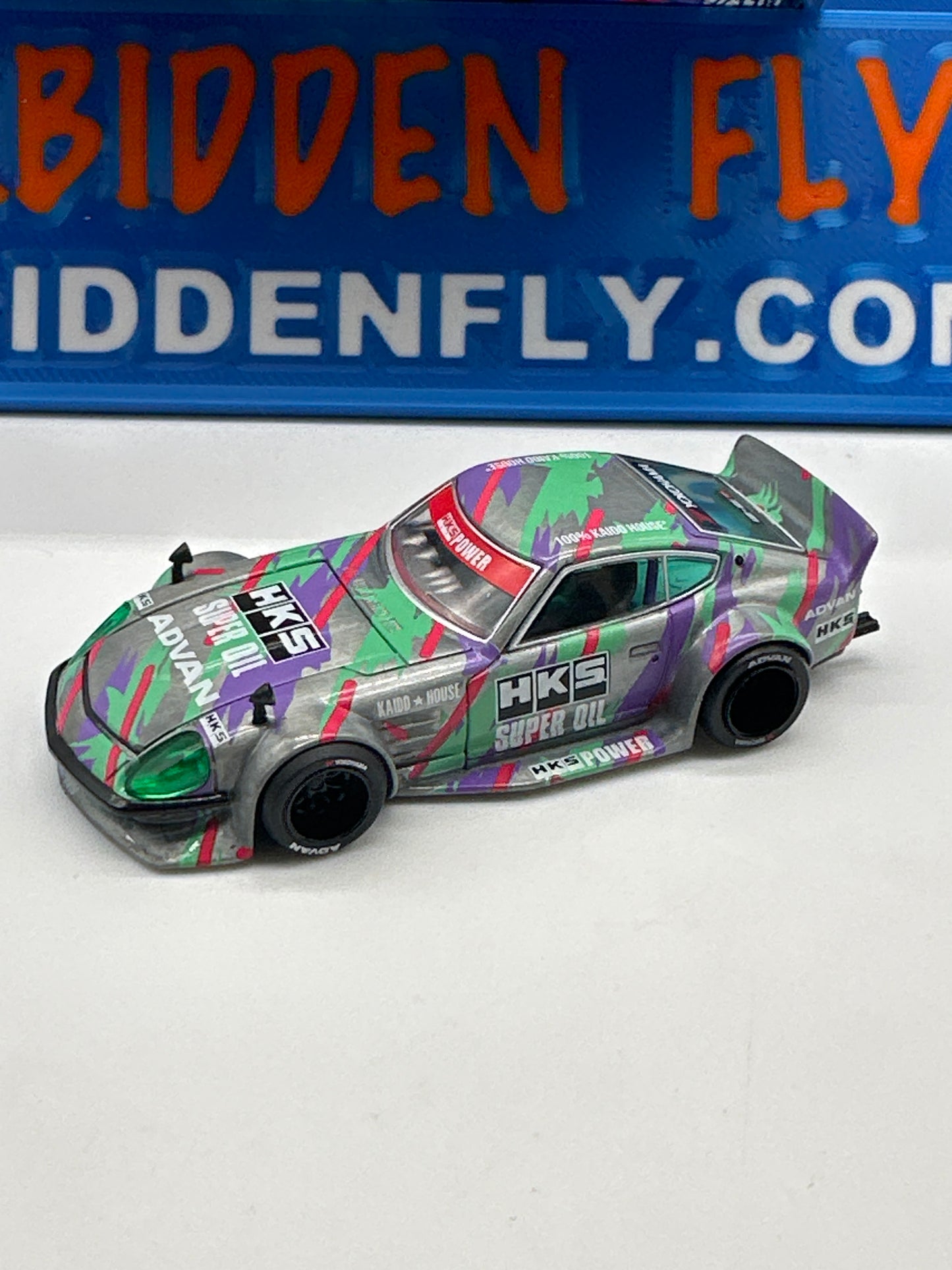 Kaido House (x MiniGT) - Chase #118 - Nissan Fairlady Z HKS V1