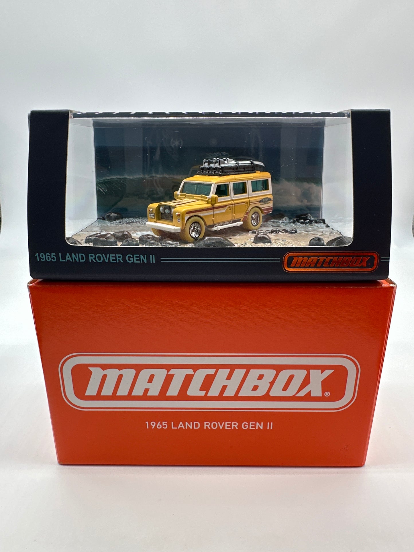 Matchbox Mattel Creations - 1965 Land Rover Gen II