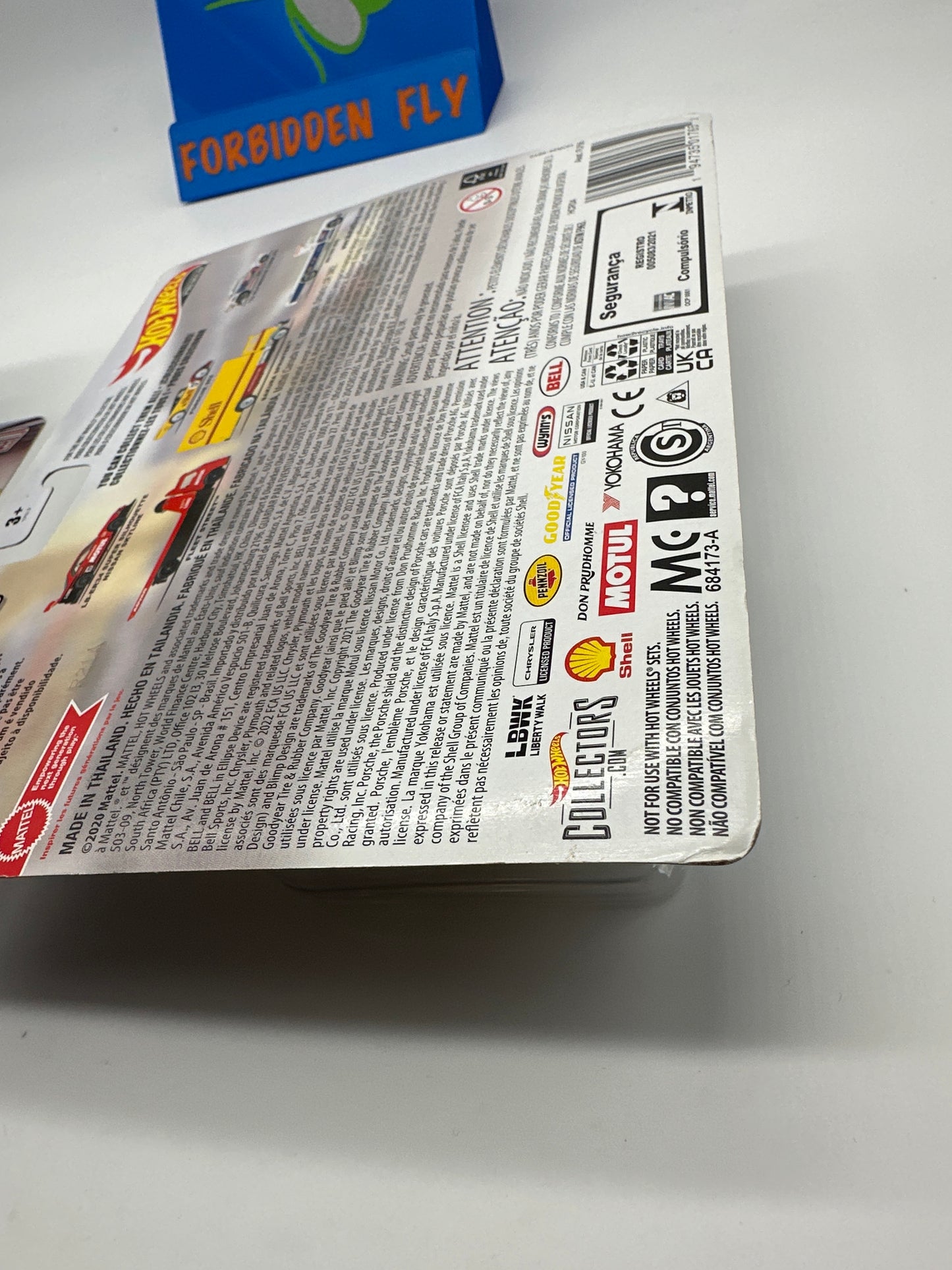 Hot Wheels Car Culture Team Transport - #45 Shell Porsche 962 & Sakura Sprinter