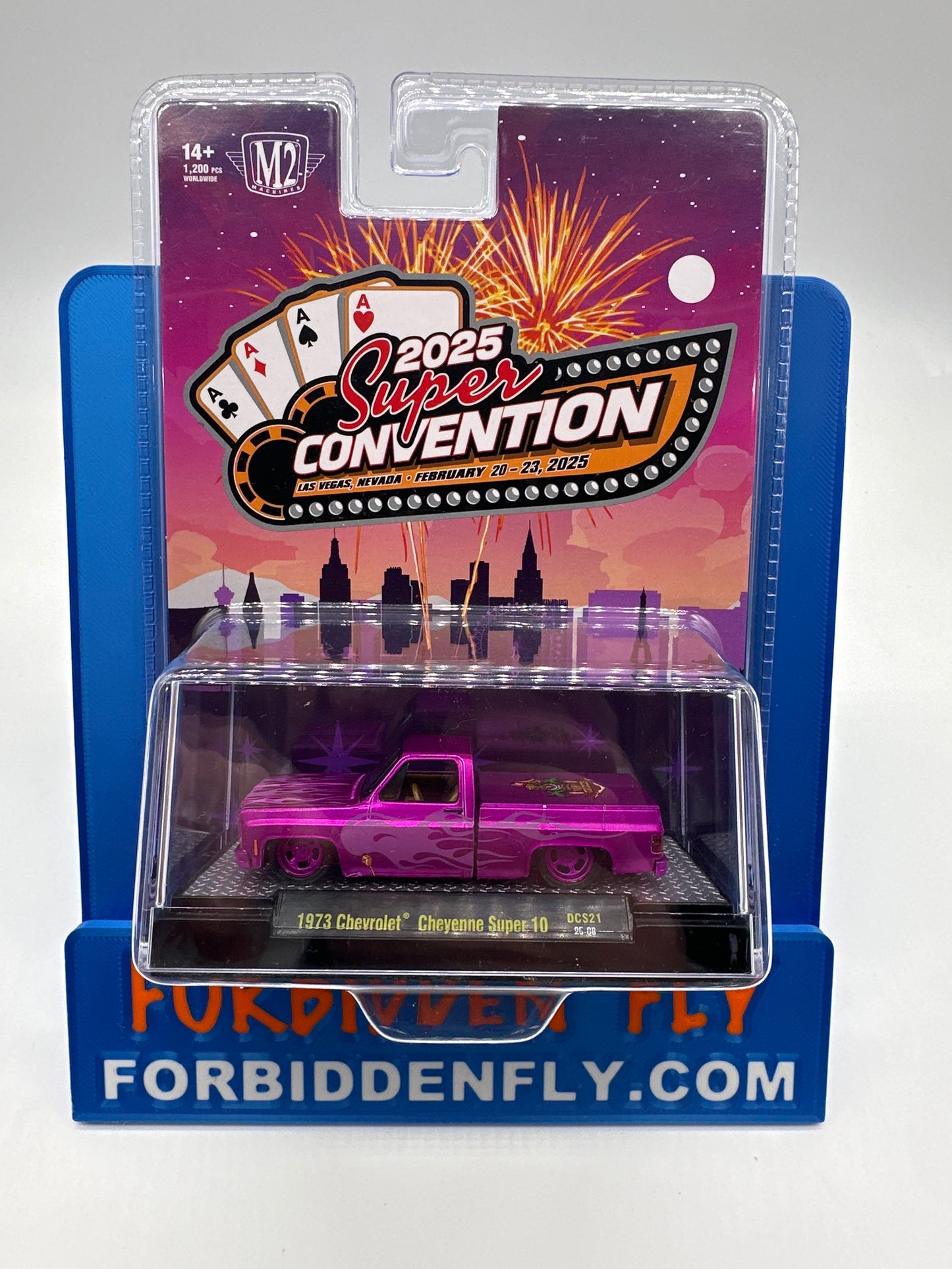 M2 Machines Acrylic Boxed Car - 2025 Diecast Super Convention Exclusive - 1973 Chevrolet Cheyenne Super 10 - DCS21