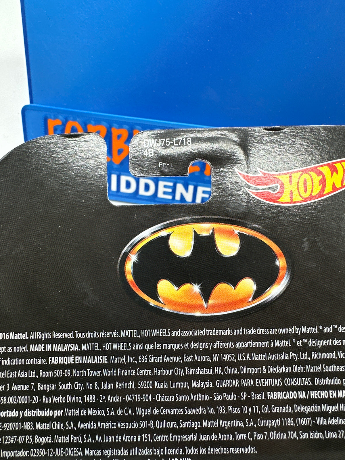 Hot Wheels 2017 Retro Entertainment Premium Single - DC Batman Batmobile (Michael Keaton Logo Card) (Movie Reel Packaging)