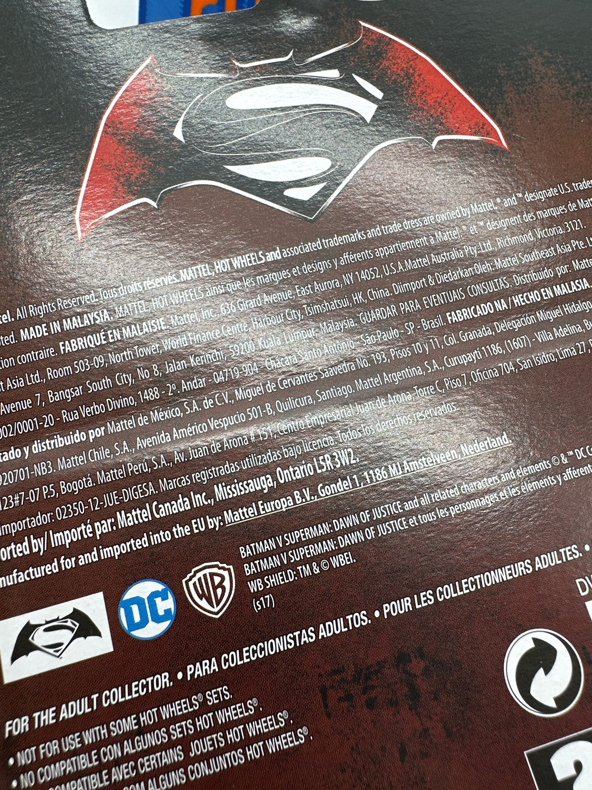 Hot Wheels 2017 Retro Entertainment Premium Single - DC Batman vs Superman (Bat Signal Card) Batmobile (Movie Reel Packaging)