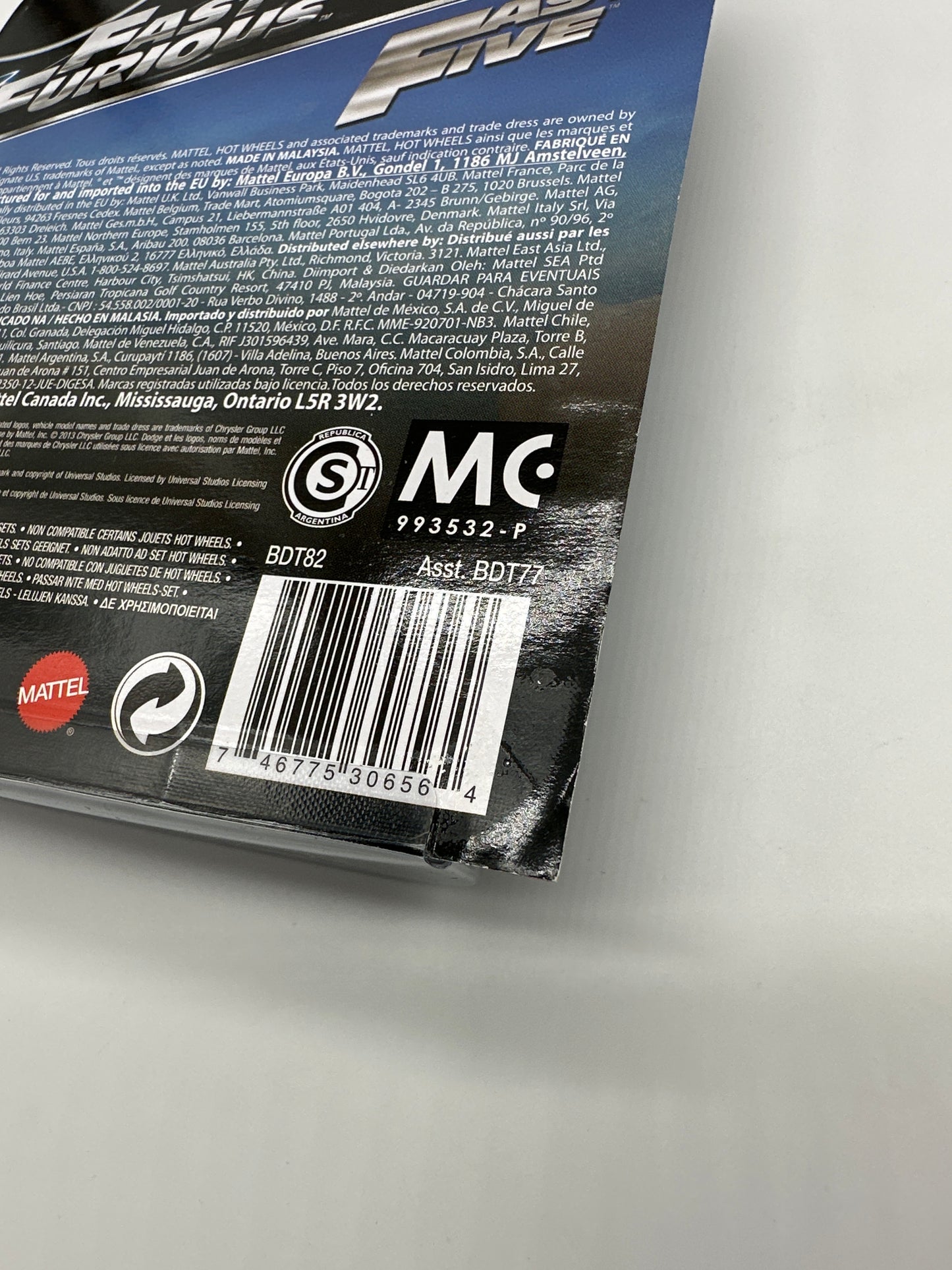 Hot Wheels 2014 Retro Entertainment Premium Single - Fast & Furious Fast Five - ‘08 Dodge Challenger SRT8 (Movie Reel Packaging)