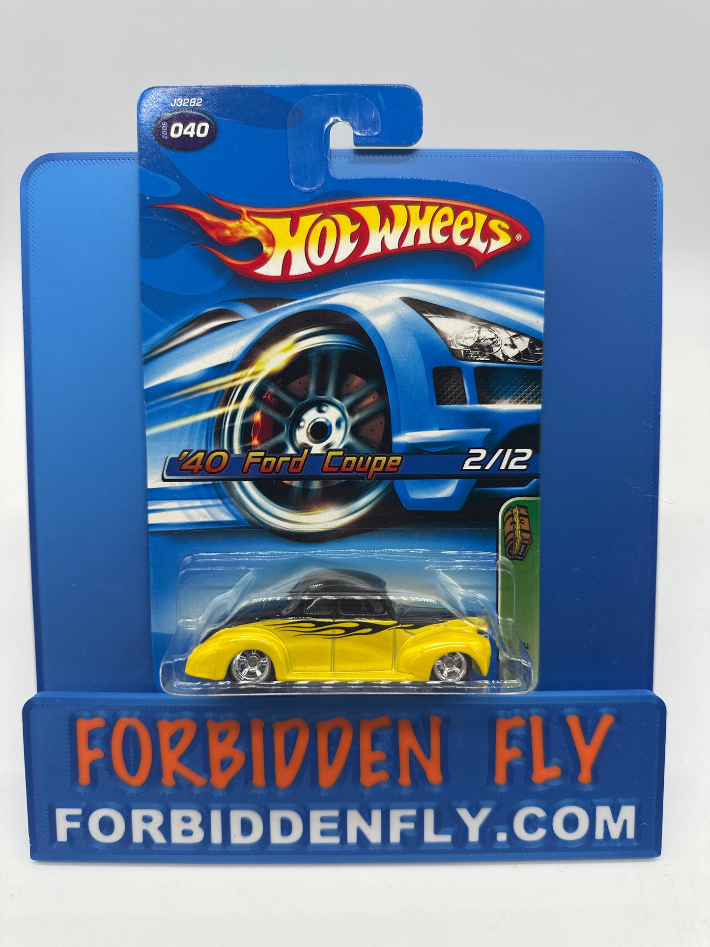 Hot Wheels Regular Treasure Hunt - 2006 (#2/12) - ‘40 Ford Coupe