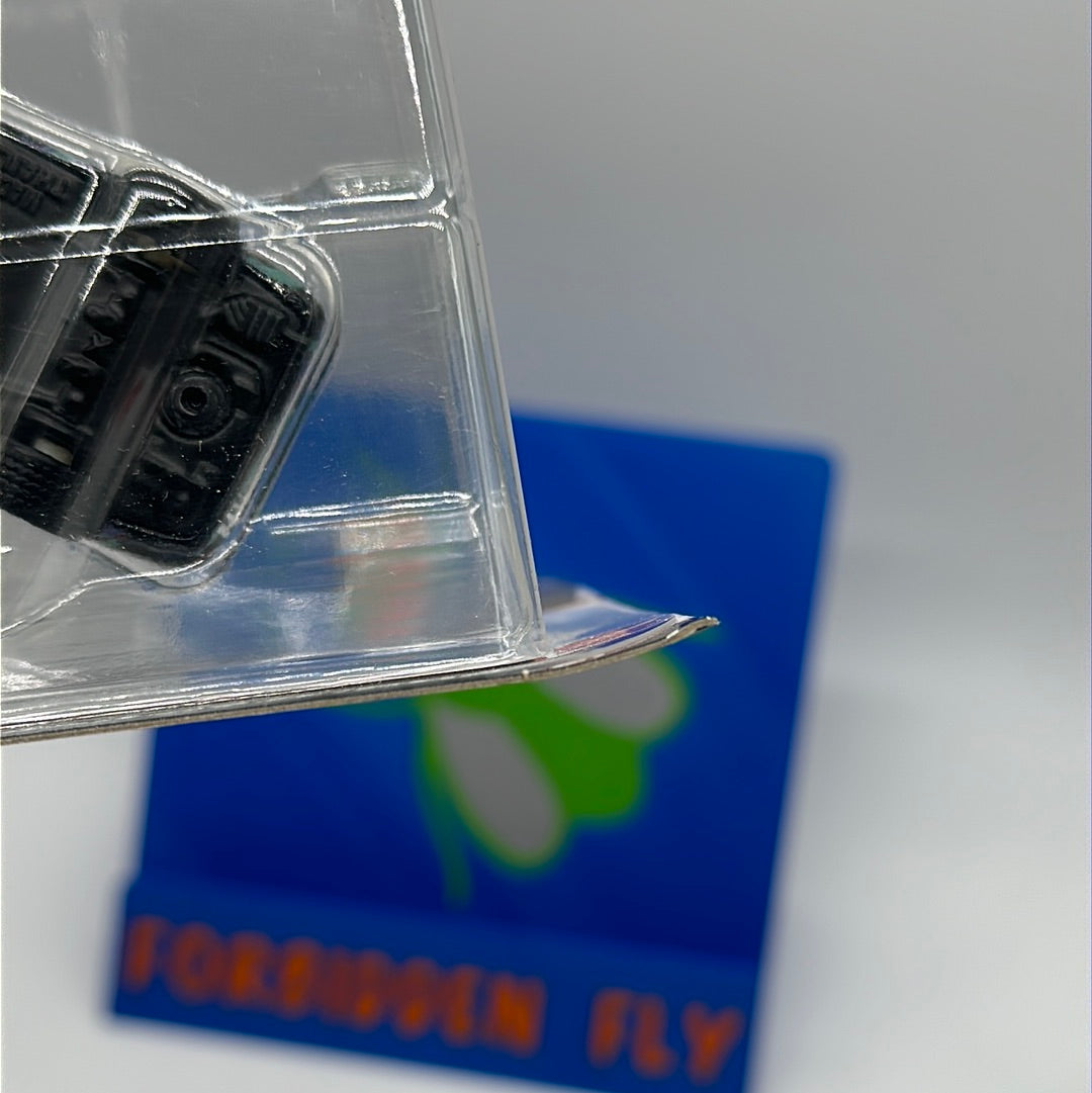 Hot Wheels Car Culture - Target Exclusive Premium 2 Pack - Red Nissan Skyline GT-R (BNR32) & HKS Nissan Skyline GT-R (BNR32)