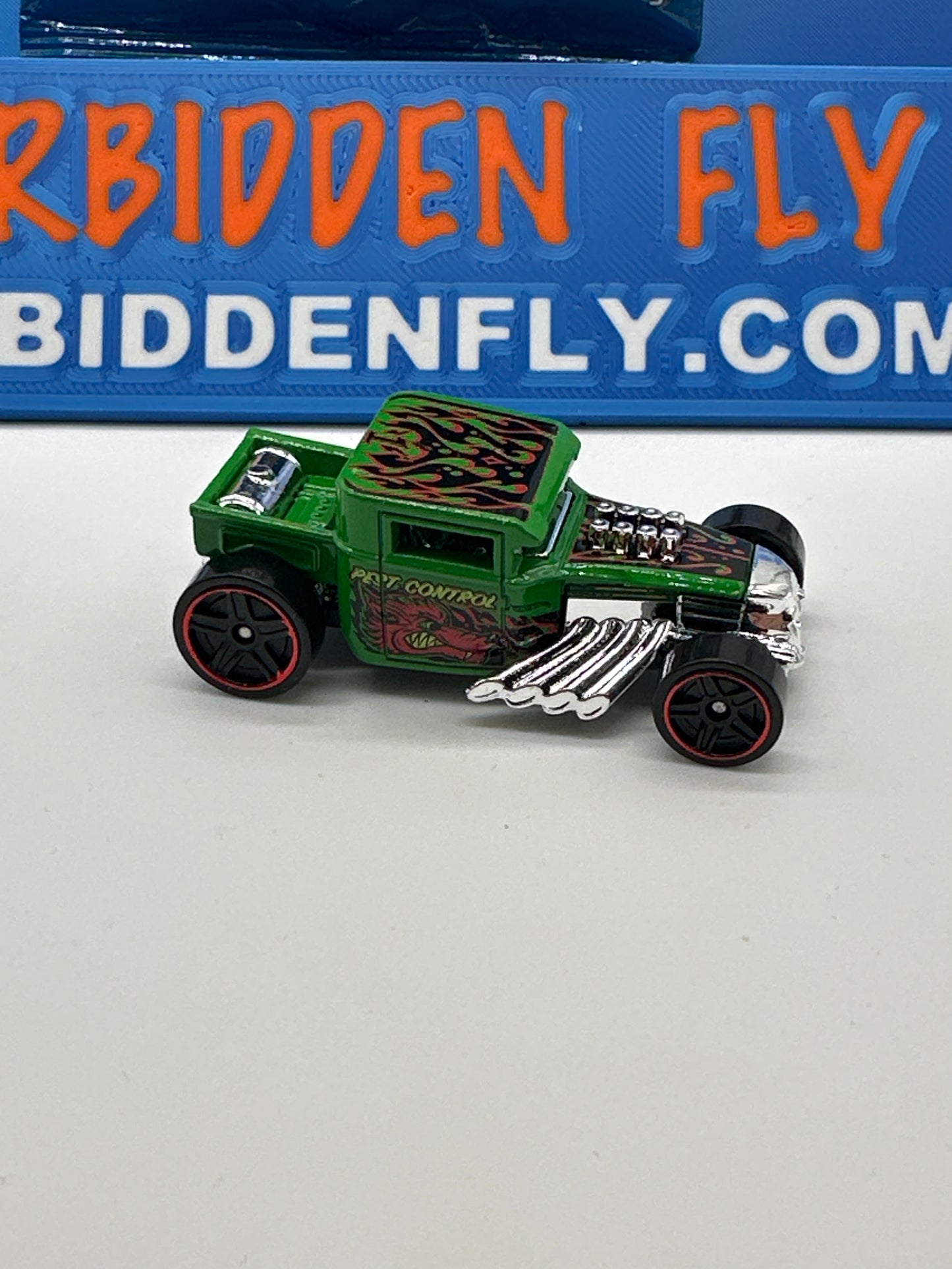 Hot Wheels 2019 Mystery Models Baggie - Series 4 #1 - Green Bone Shaker