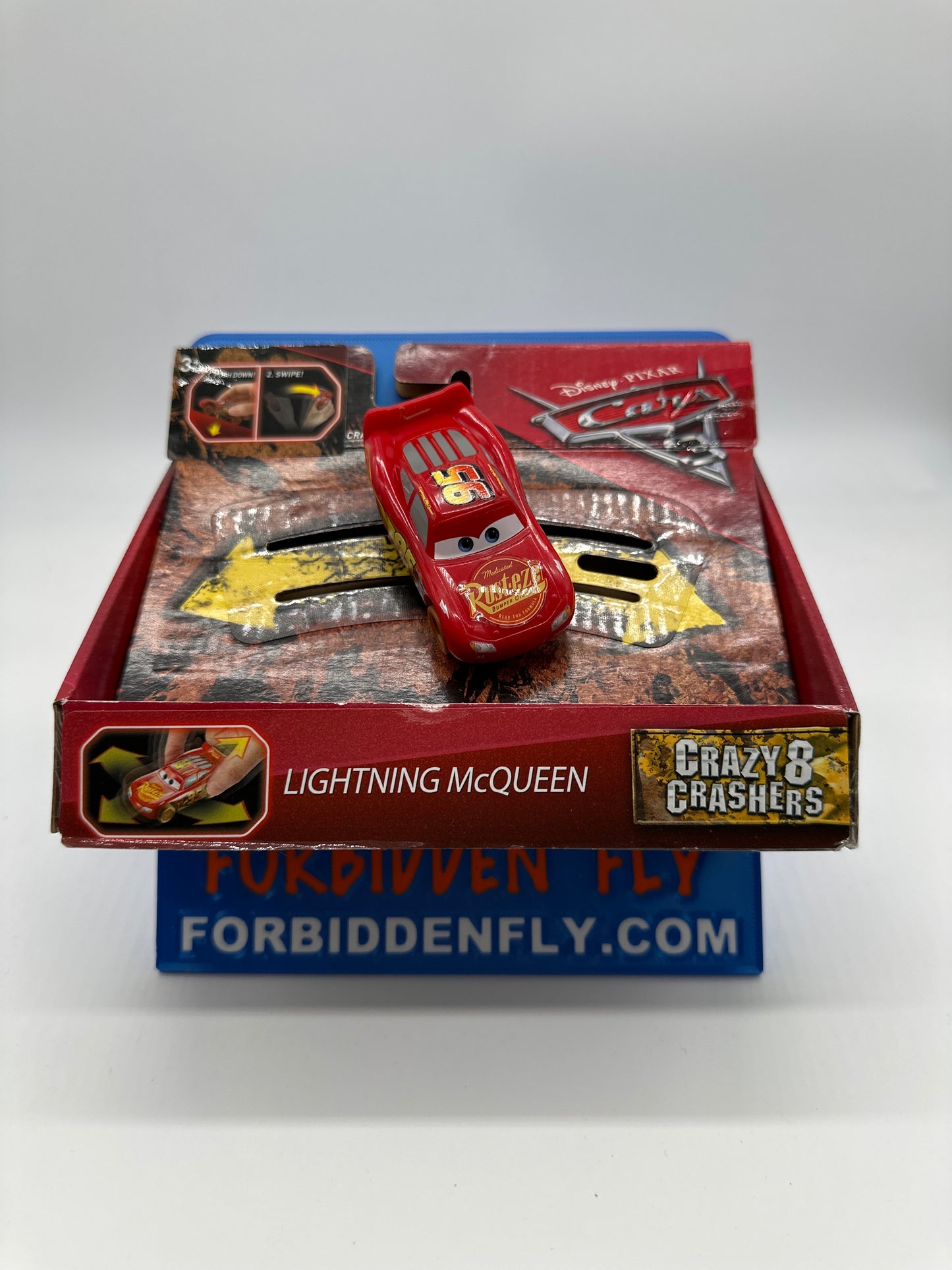 Disney Pixar Cars Movie - Cars 3 - Thunder Hollow Crazy 8 Crashers Series - Lightning McQueen