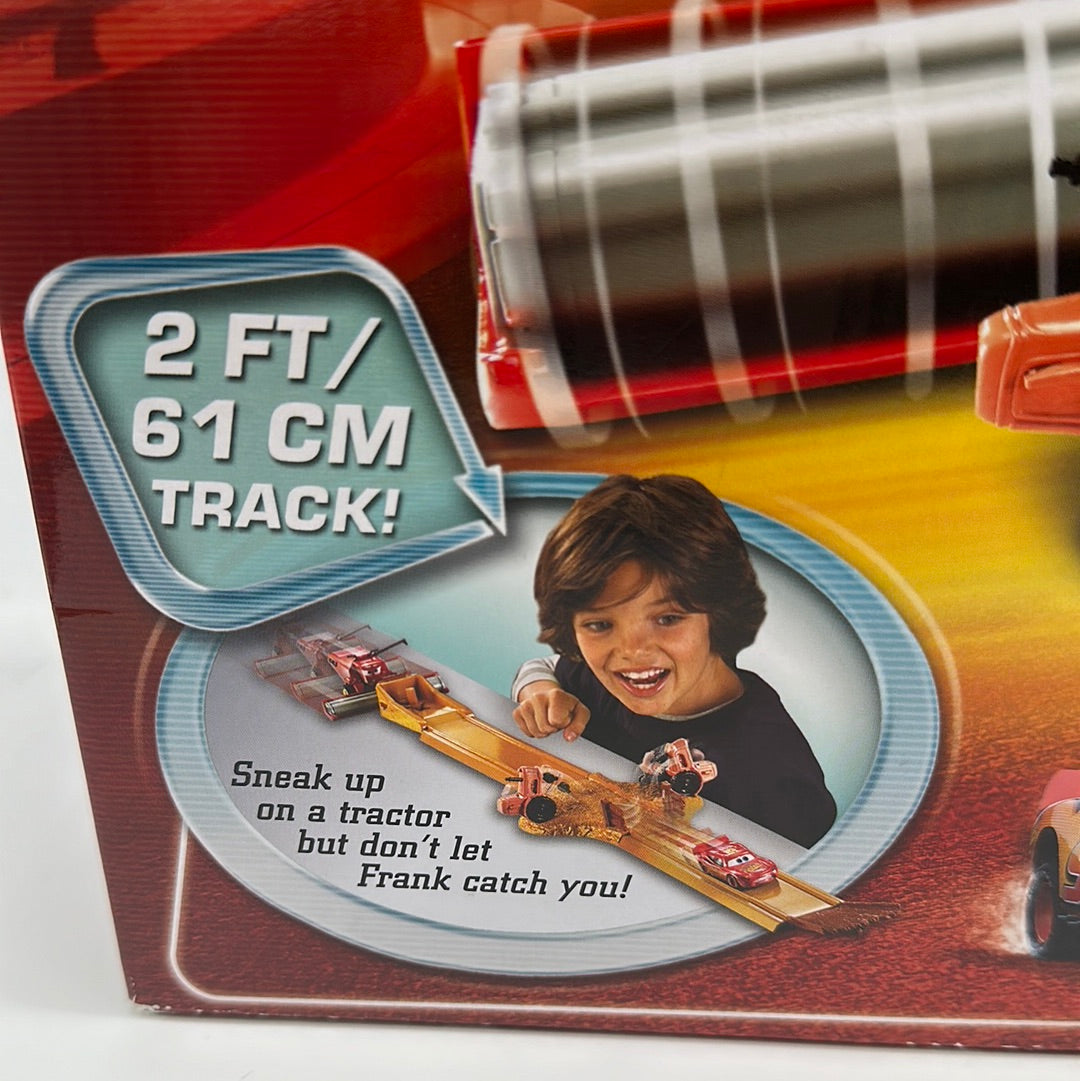 Disney Pixar Cars Movie - Tractor Tippin’ Track Set - Playset with Lightning McQueen and Frank Included