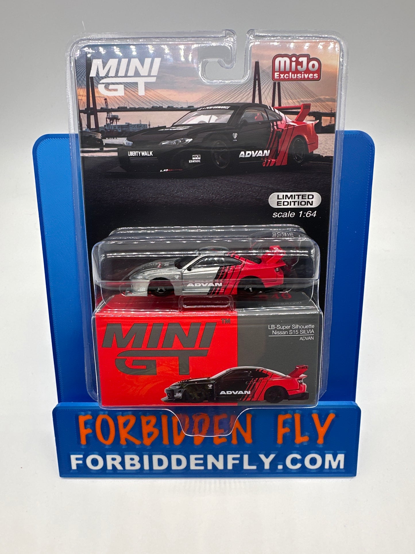 Mini GT Chase #649 - Advan LB-Super Silhouette Nissan Silvia S15