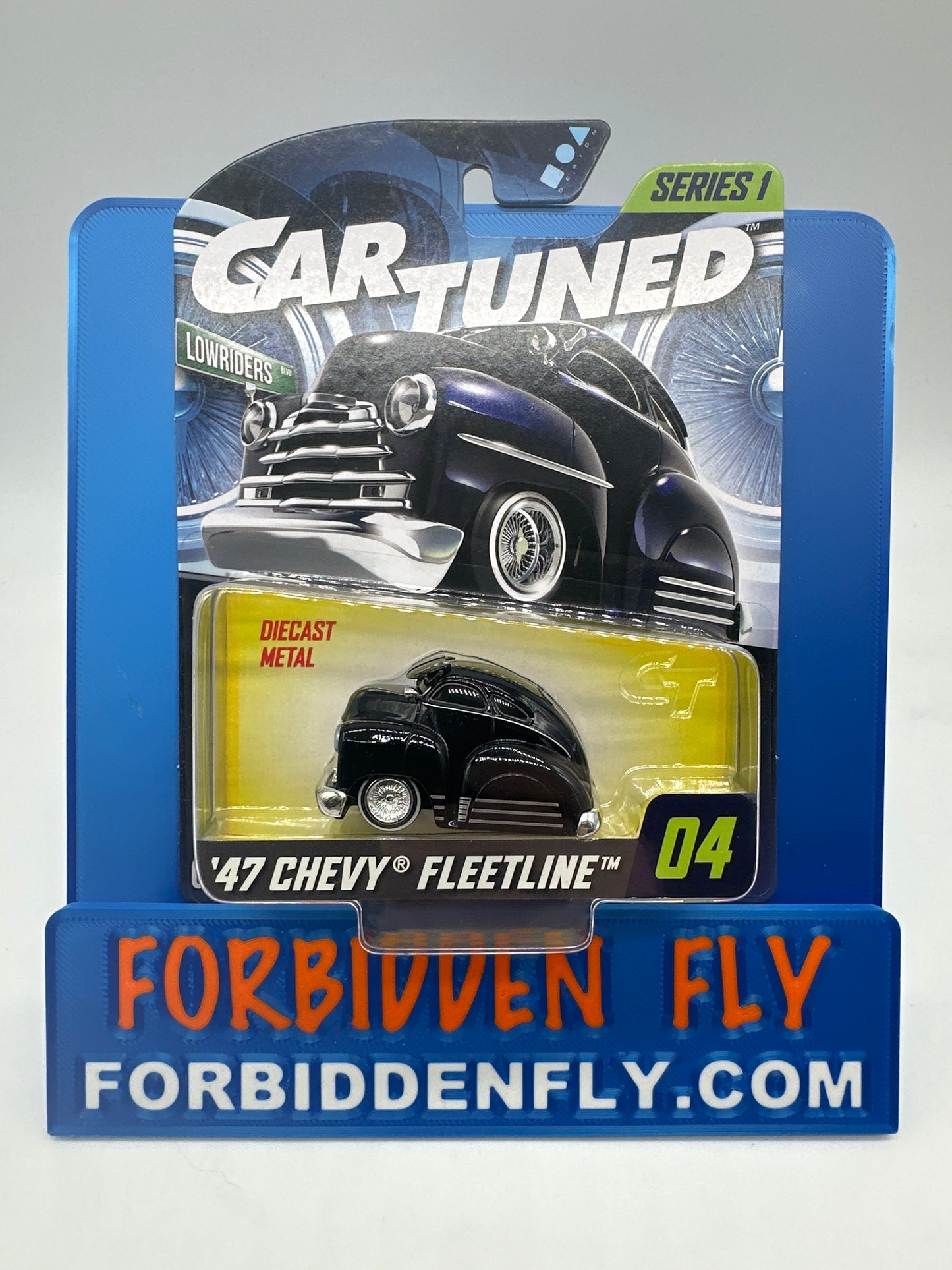 CarTuned - Series 1 Regular Retail Release #04 - Black ‘47 Chevy Fleetline