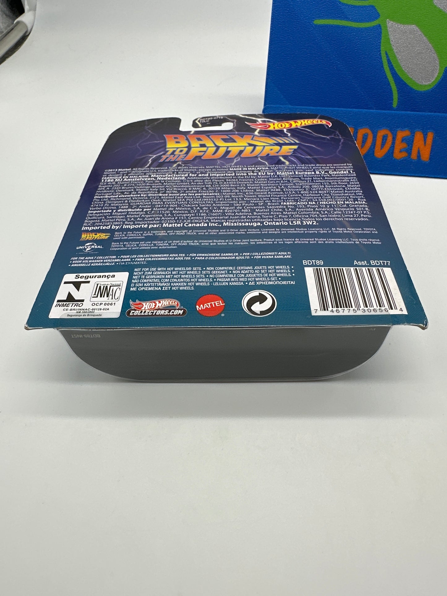 Hot Wheels 2013 Retro Entertainment Premium Single - Back to the Future - 1987 Toyota Pickup Truck (Movie Reel Packaging)