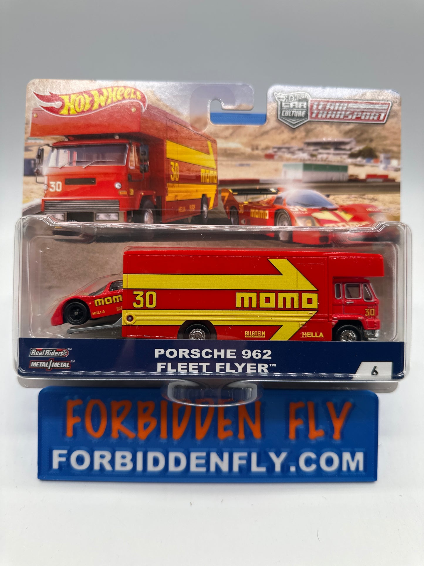 Hot Wheels Car Culture Team Transport - #6 - Momo Porsche 962 & Fleet Flyer