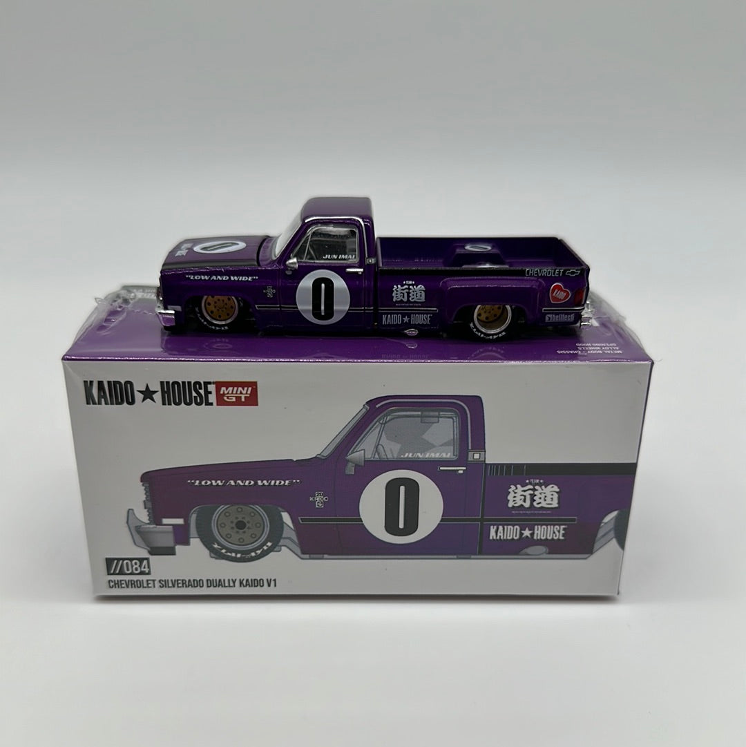 Kaido House (x MiniGT) - Regular Release #084 - Purple Chevrolet Silverado Dually Kaido V1