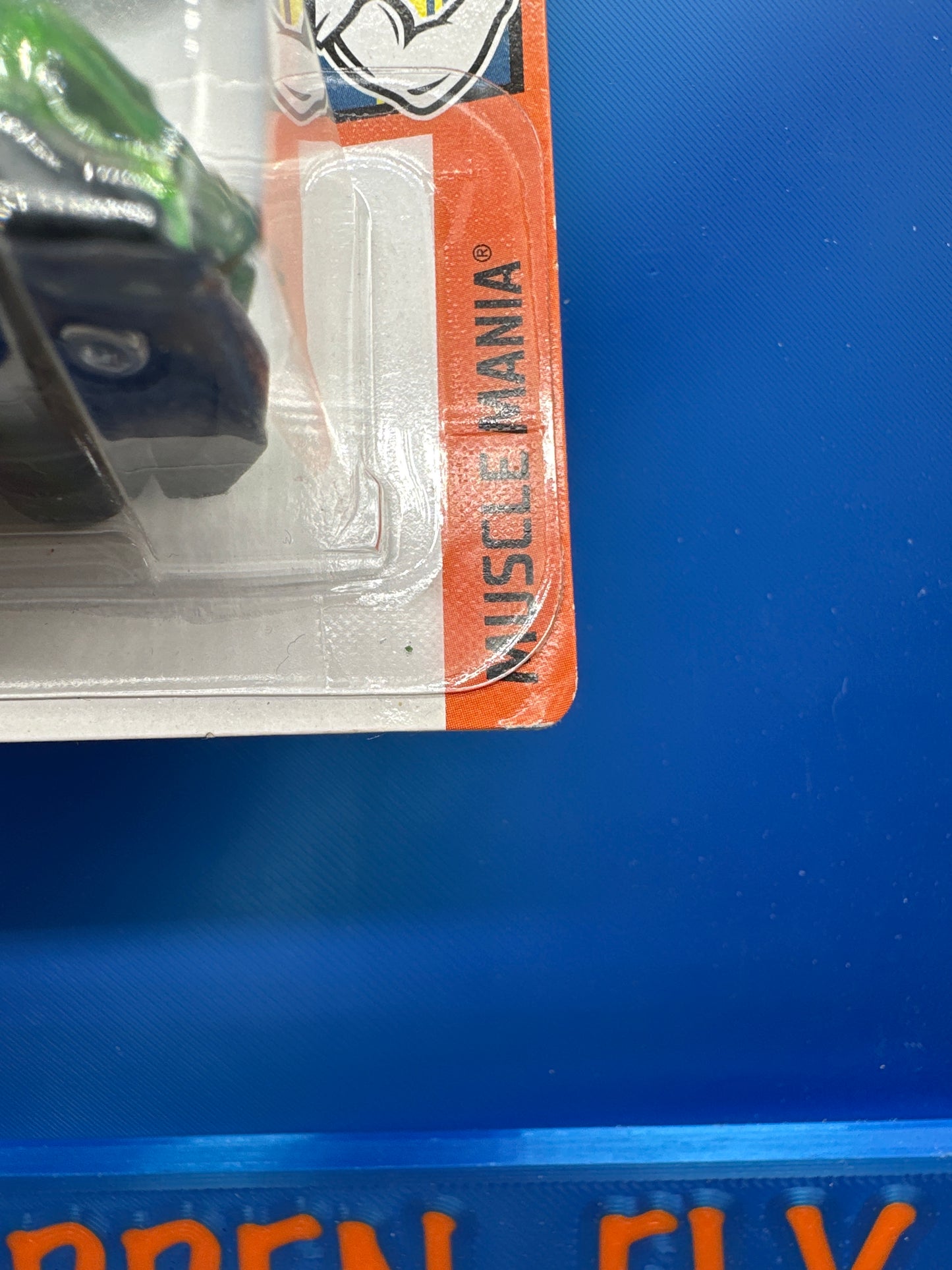 Hot Wheels Super Treasure Hunt - 2018 H Case - 2017 Camaro ZL1