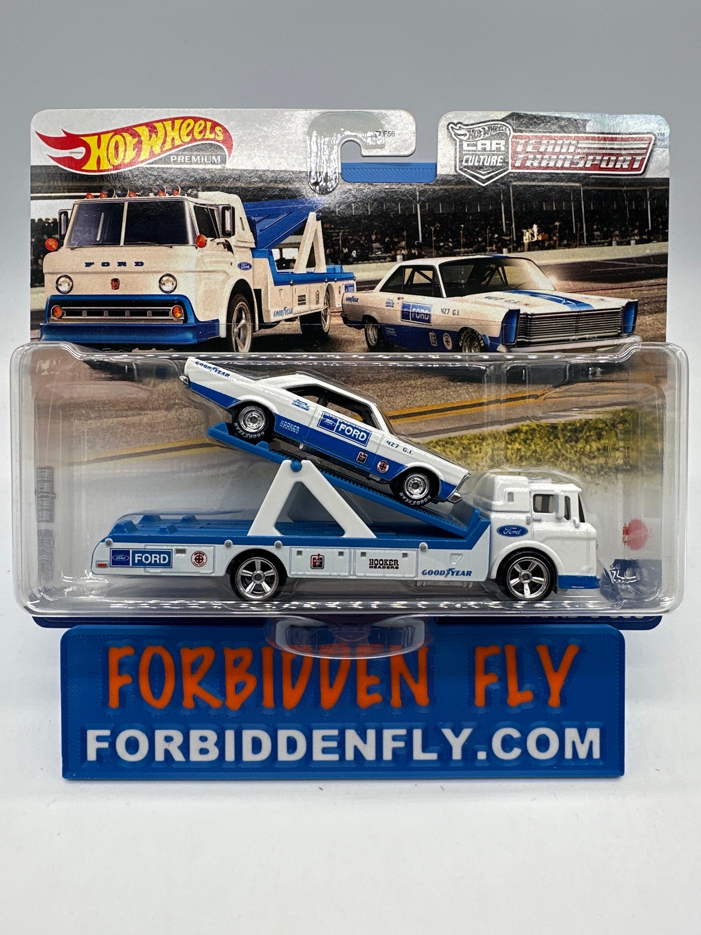 Hot Wheels Car Culture Team Transport - #38 - ‘65 Ford Galaxie & Ford C-800