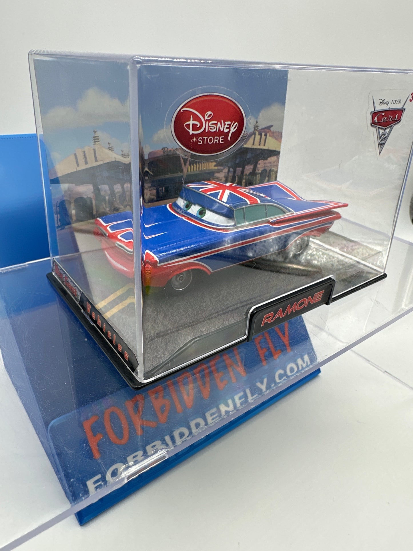 Disney Pixar Cars Movie - Disney Store Parks 1:43 Exclusive - Union Jack Ramone