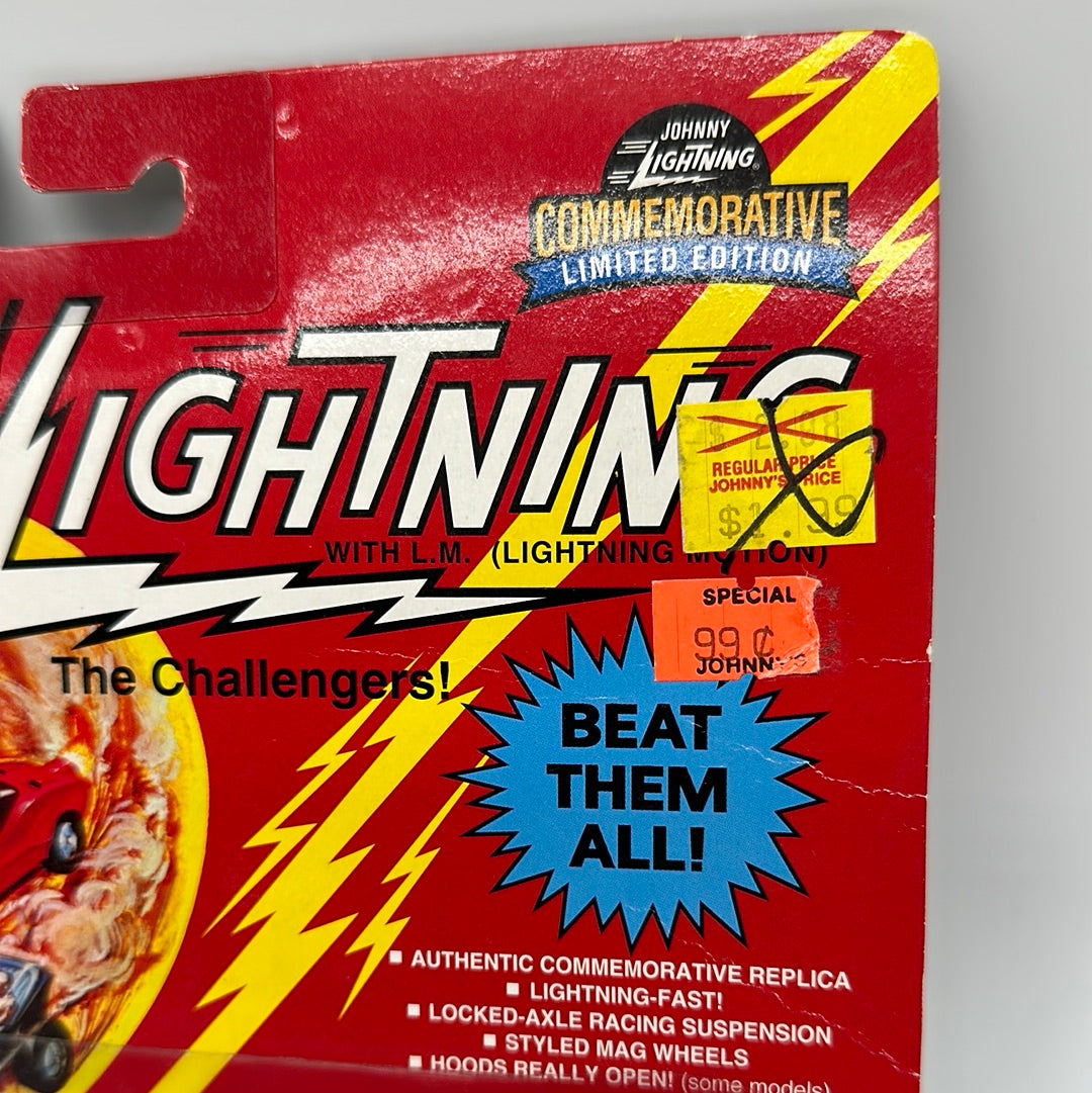 Johnny Lightning - The Challengers - Custom Thunderbird - Green