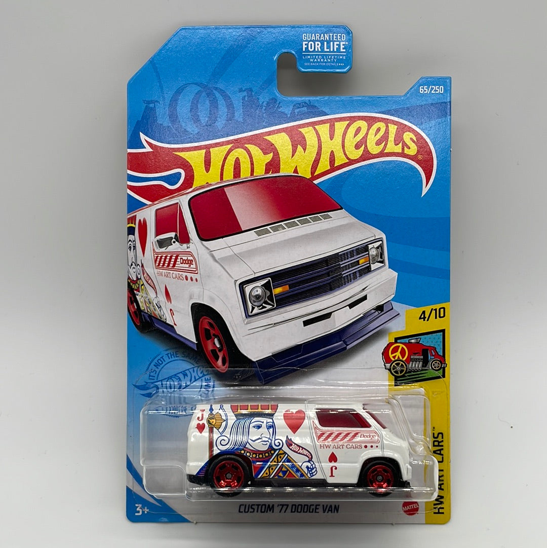 Hot Wheels Regular Treasure Hunt - 2021 C Case - Custom ‘77 Dodge Van